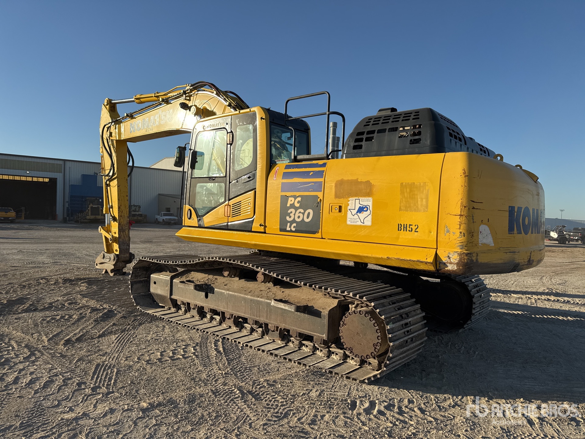 General Appearance with Foto, angolo posteriore sinistro