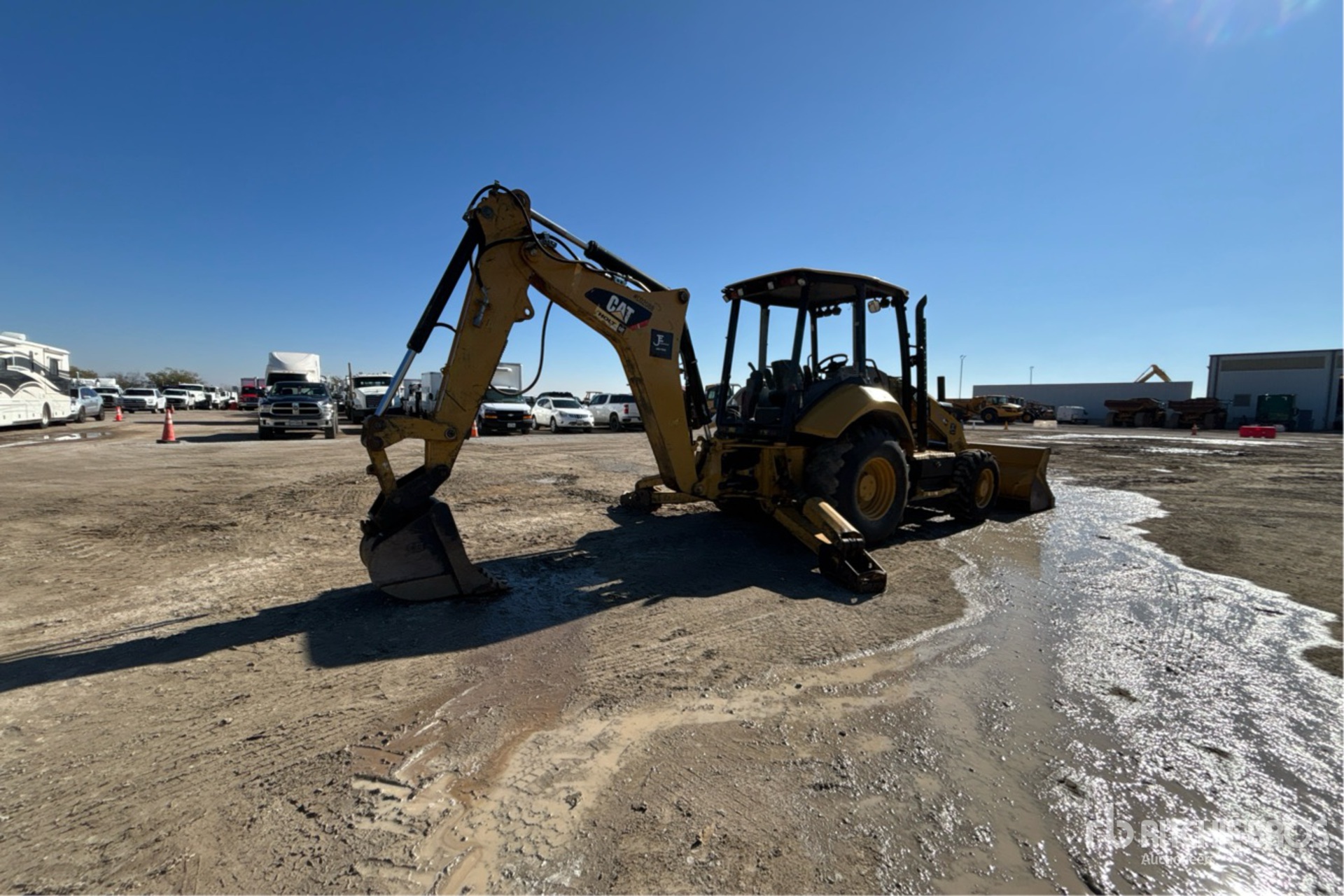 General Appearance with Foto, angolo anteriore sinistro