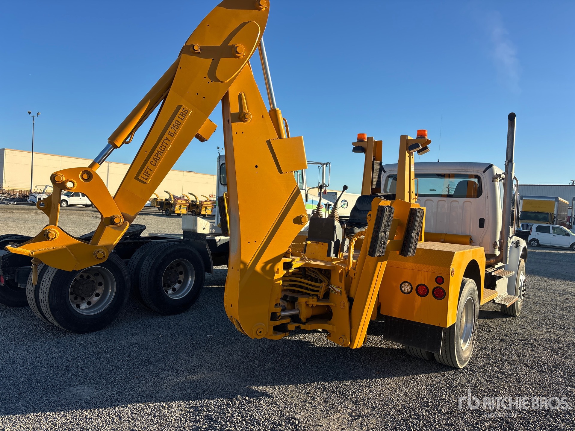 Aspect général with Image, coin arrière droit