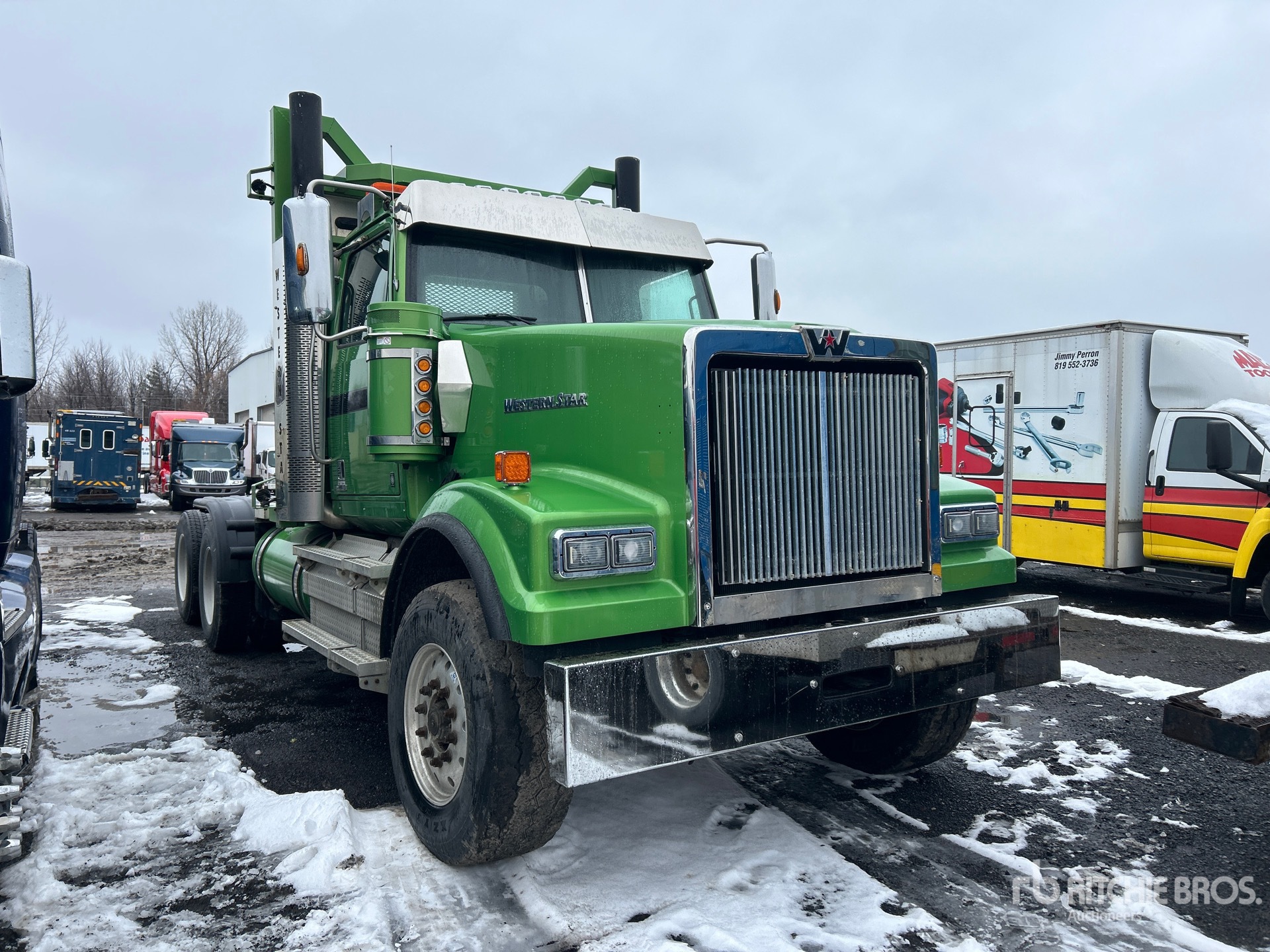 General Appearance with Picture, Right Front Corner