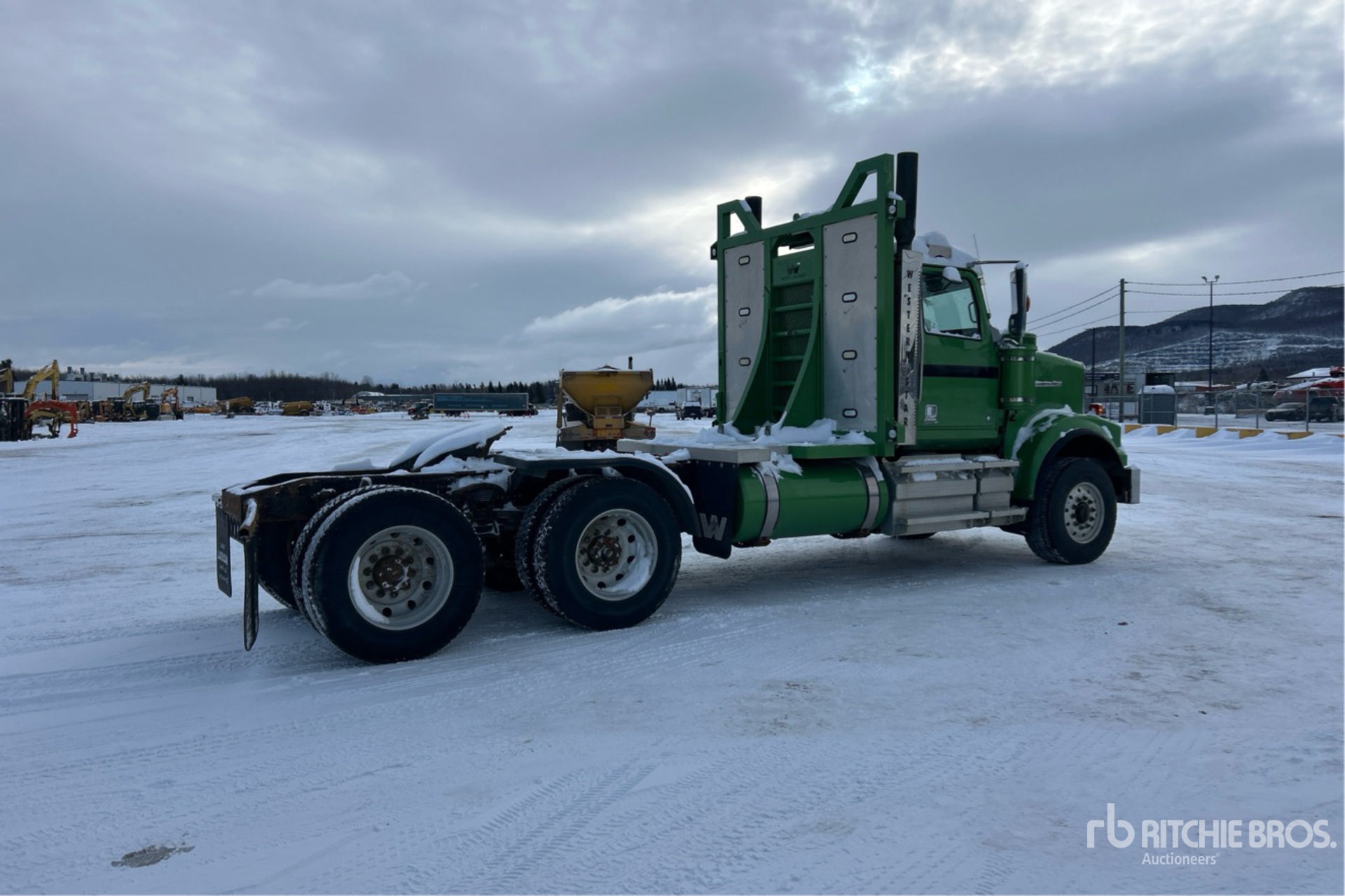 General Appearance with Picture, Right Rear Corner