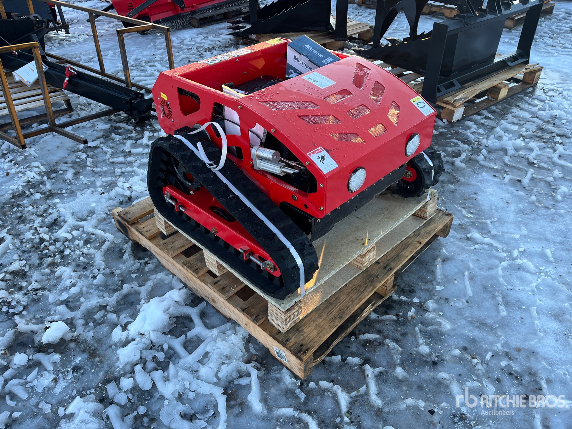 General Appearance with Picture, Right Front Corner