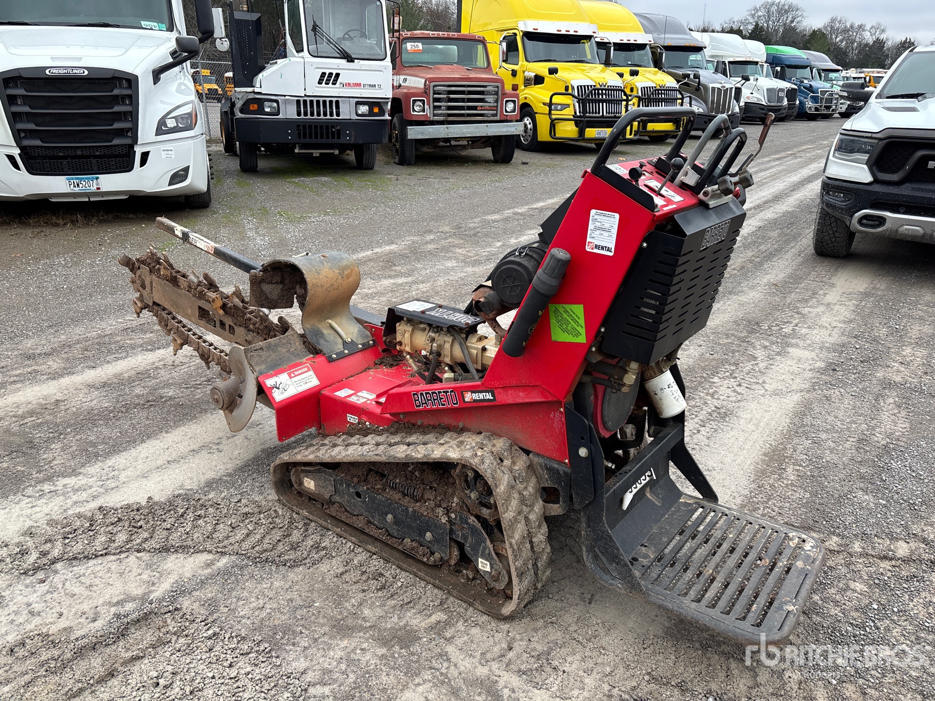 General Appearance with Foto, angolo posteriore sinistro