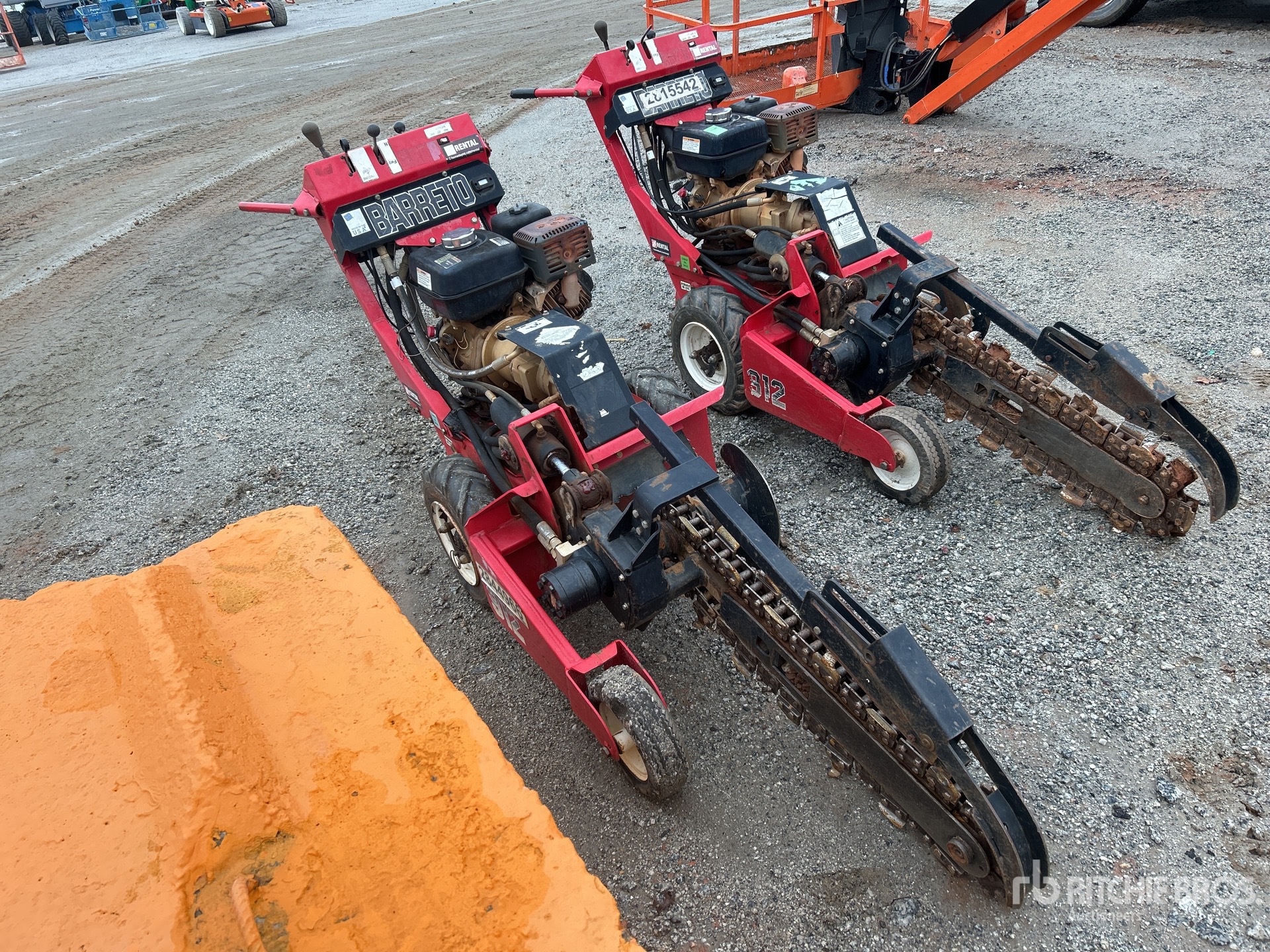 General Appearance with Bild, Ecke vorne rechts