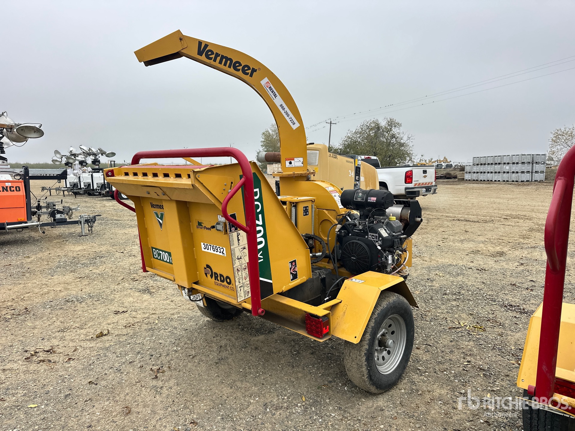 General Appearance with Picture, Right Rear Corner