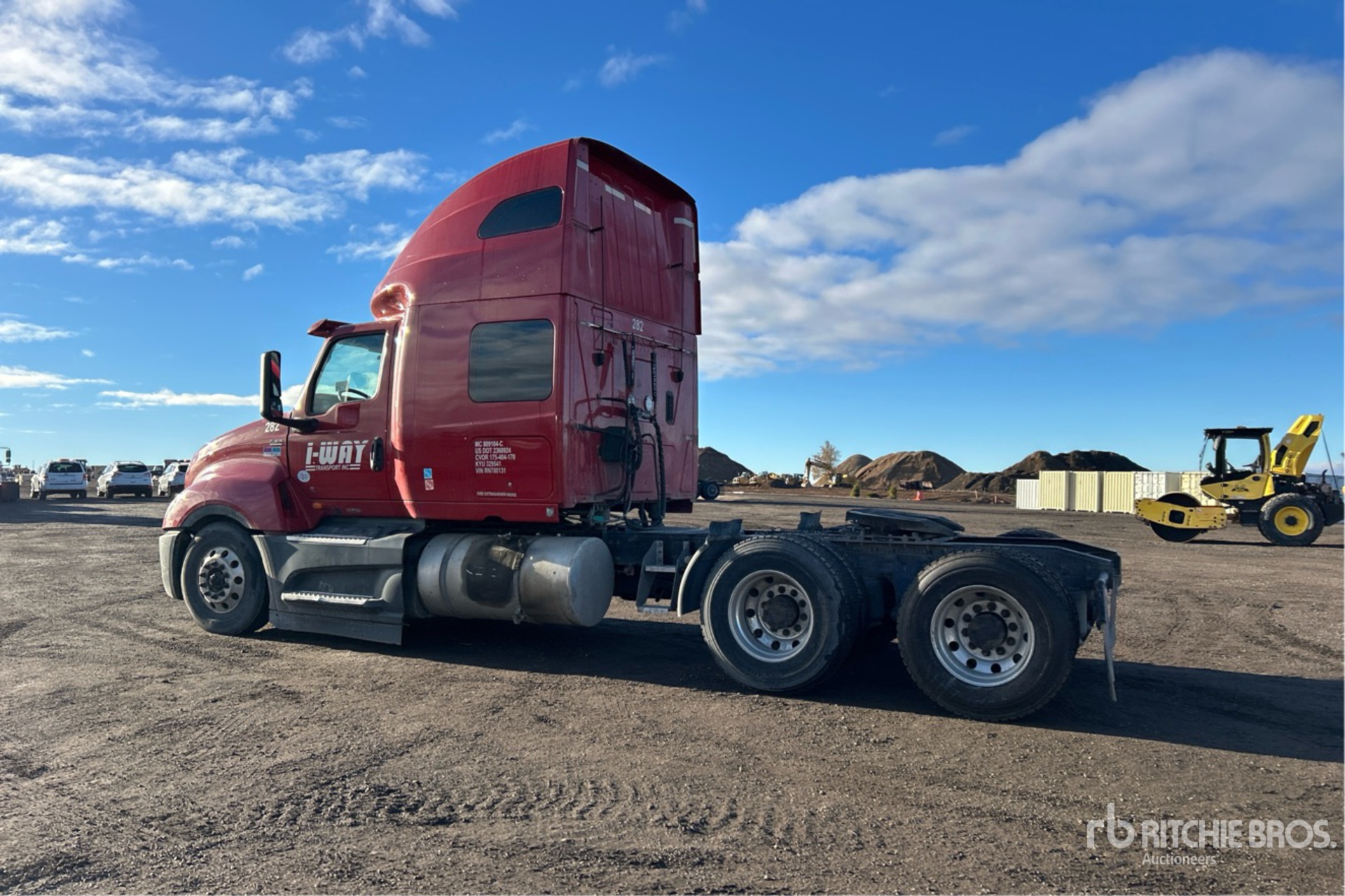 Aspect général with Image, coin arrière gauche