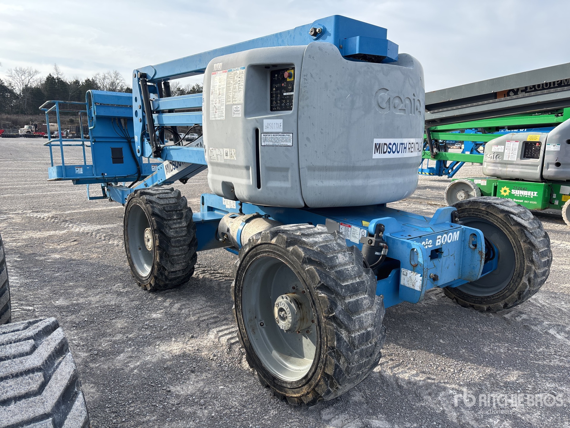 General Appearance with Picture, Left Rear Corner