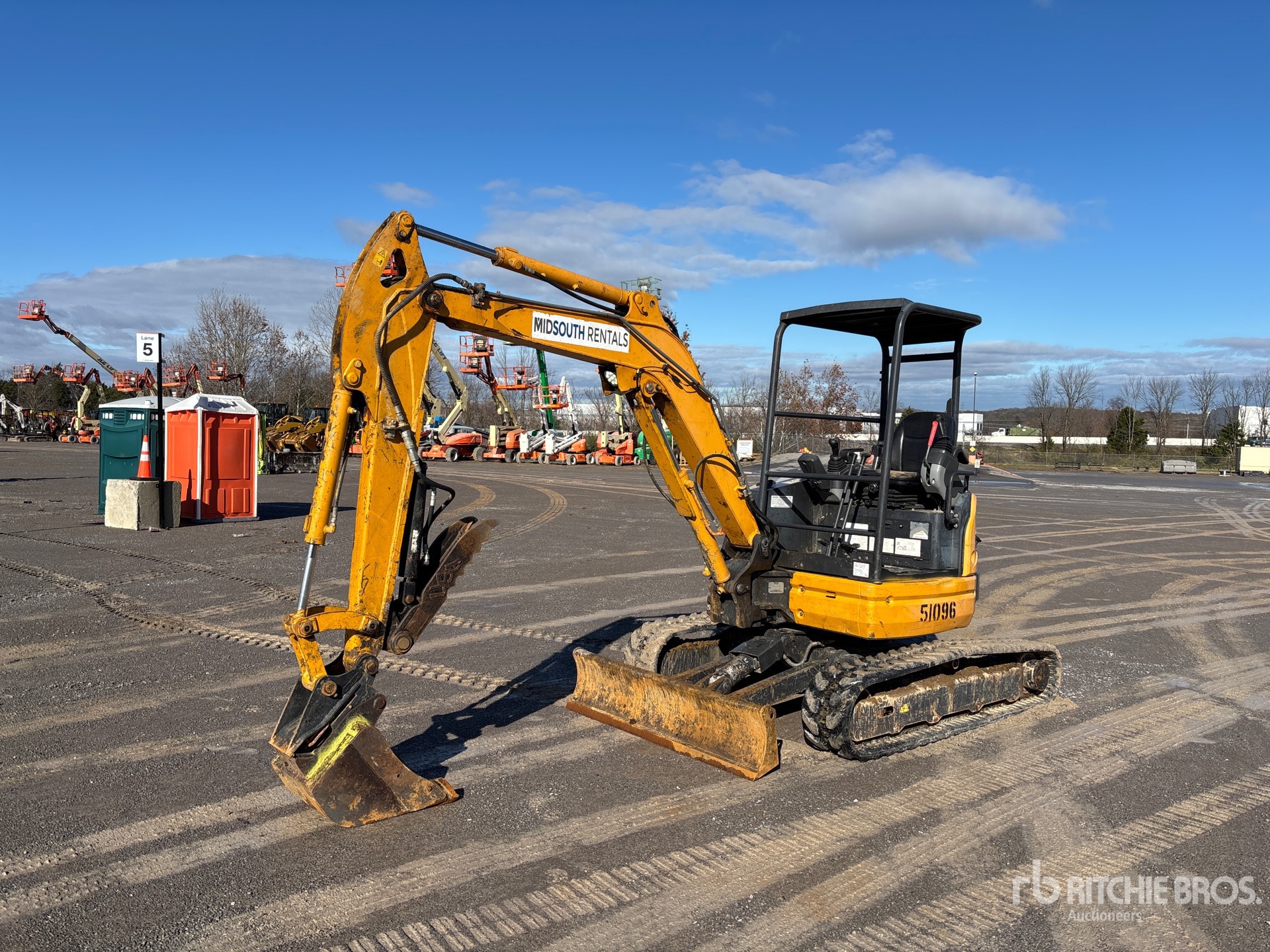 General Appearance with Picture, Left Front Corner