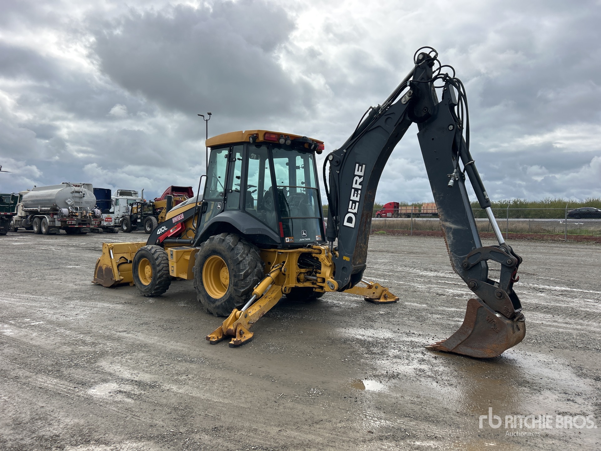 General Appearance with Picture, Left Rear Corner