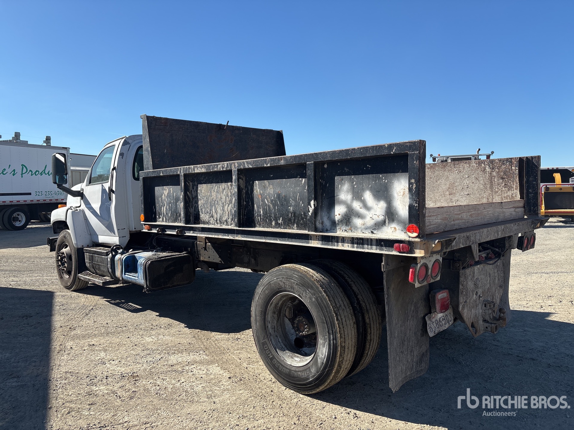 General Appearance with Foto, angolo posteriore sinistro