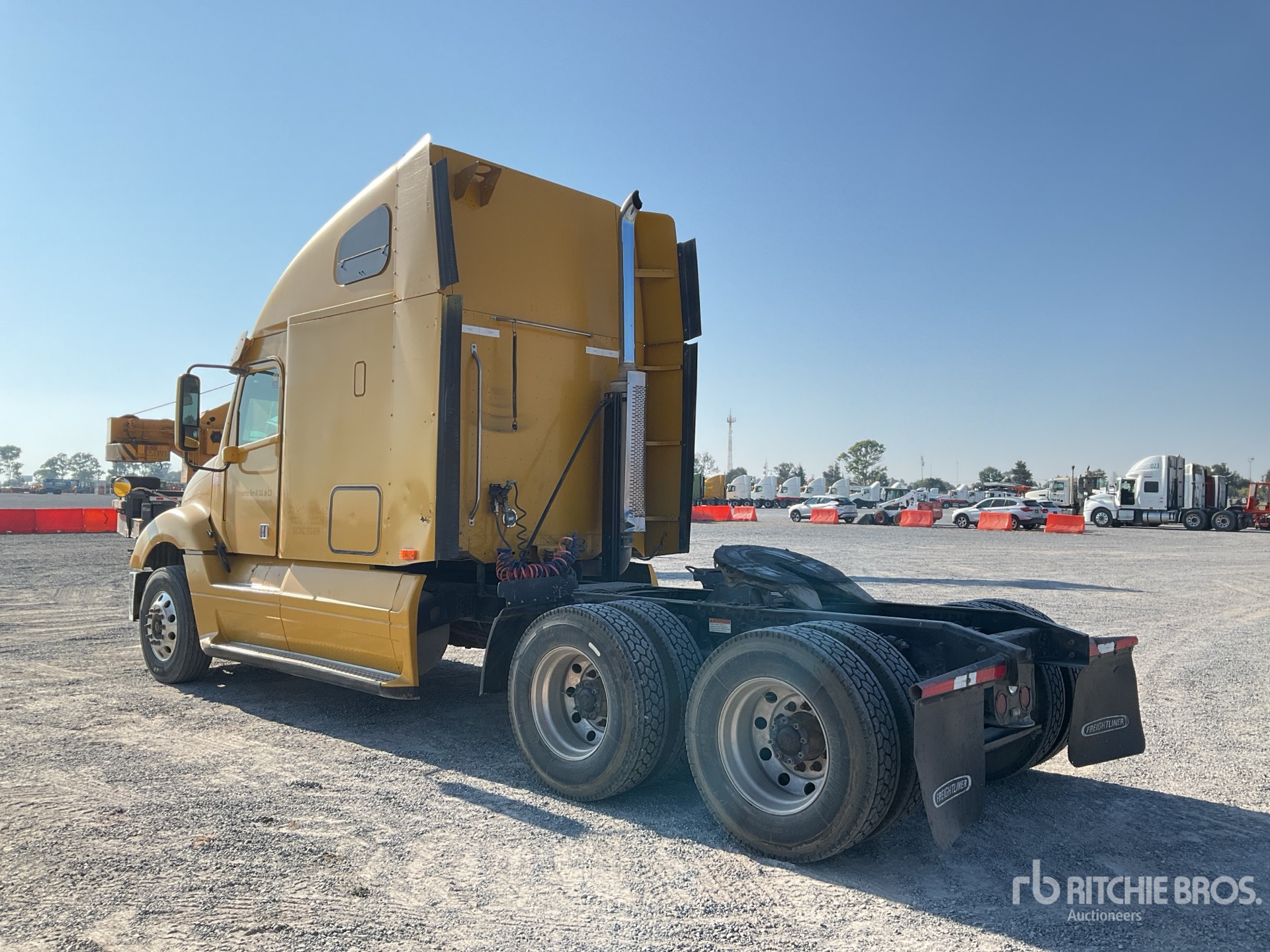 General Appearance with Imagen: esquina trasera izquierda