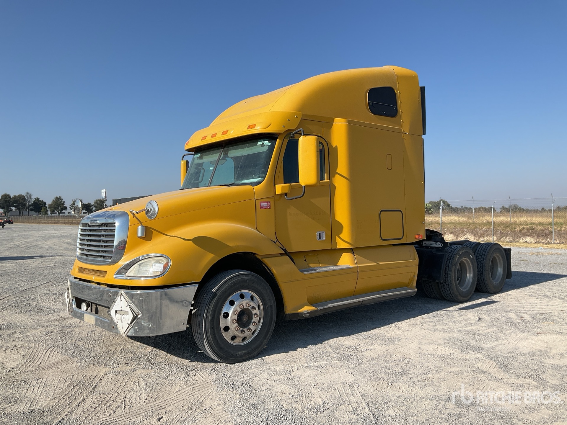 General Appearance with Imagen: esquina delantera izquierda