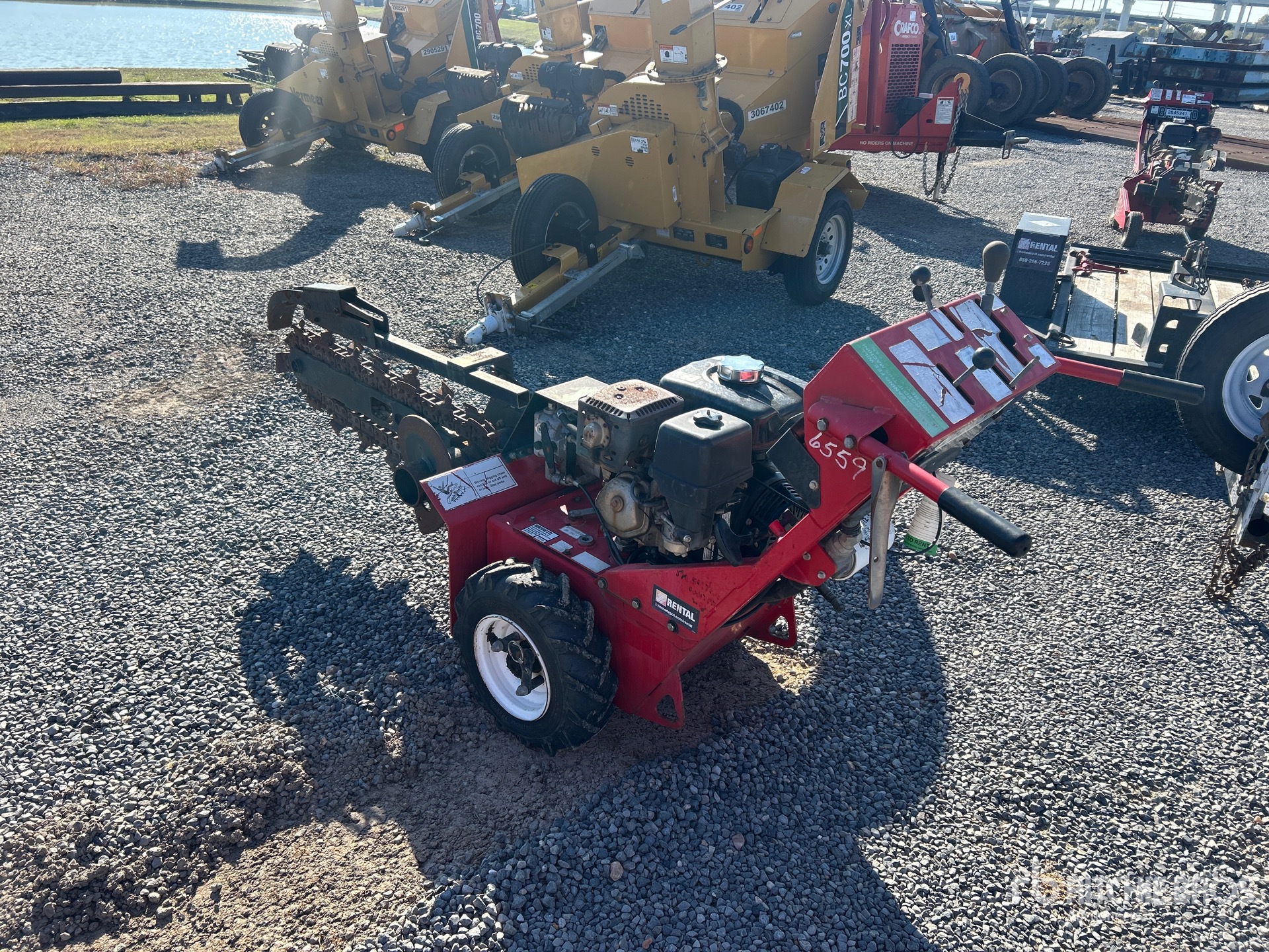 General Appearance with Picture, Left Rear Corner