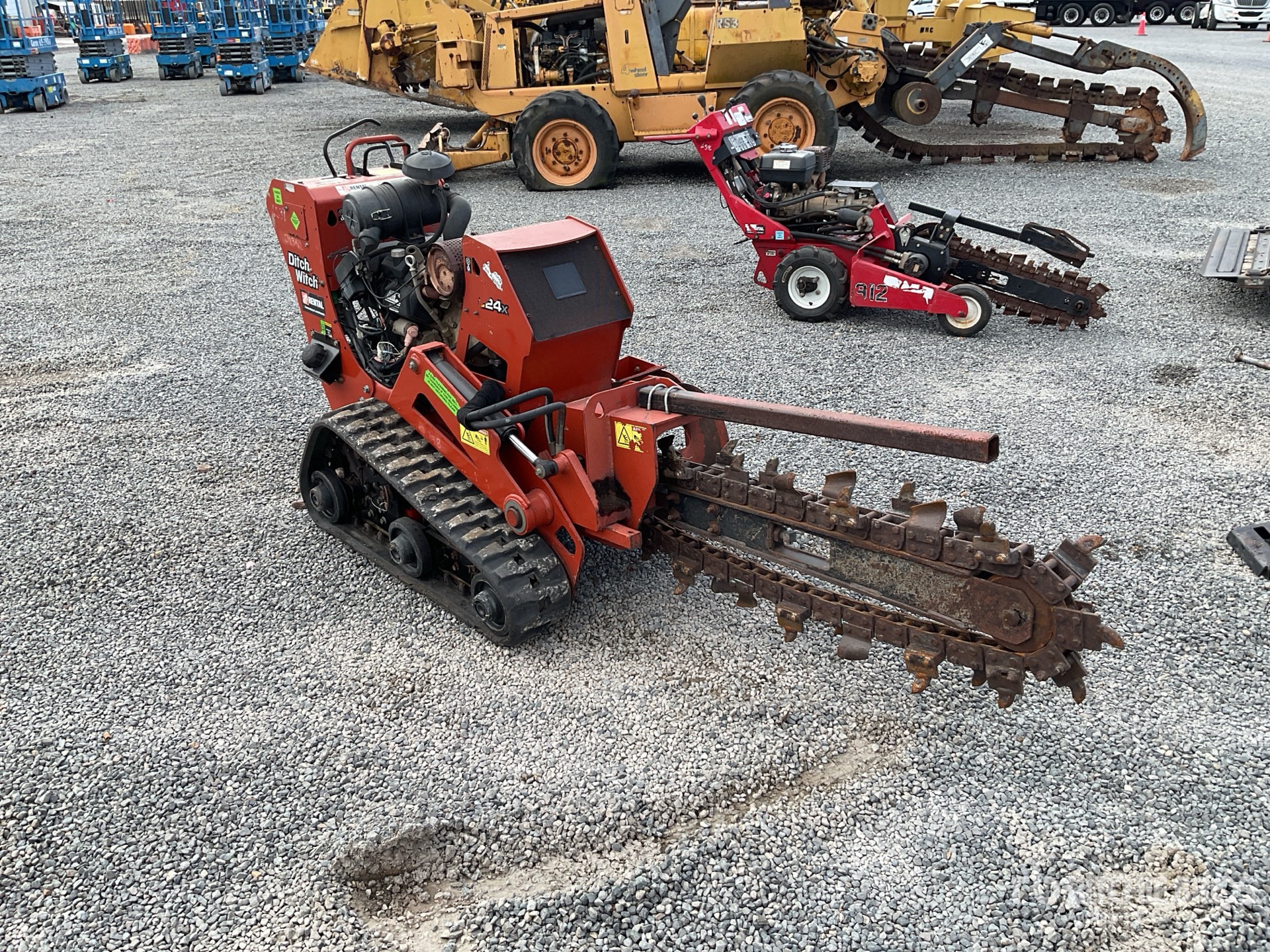 General Appearance with Bild, Ecke vorne rechts