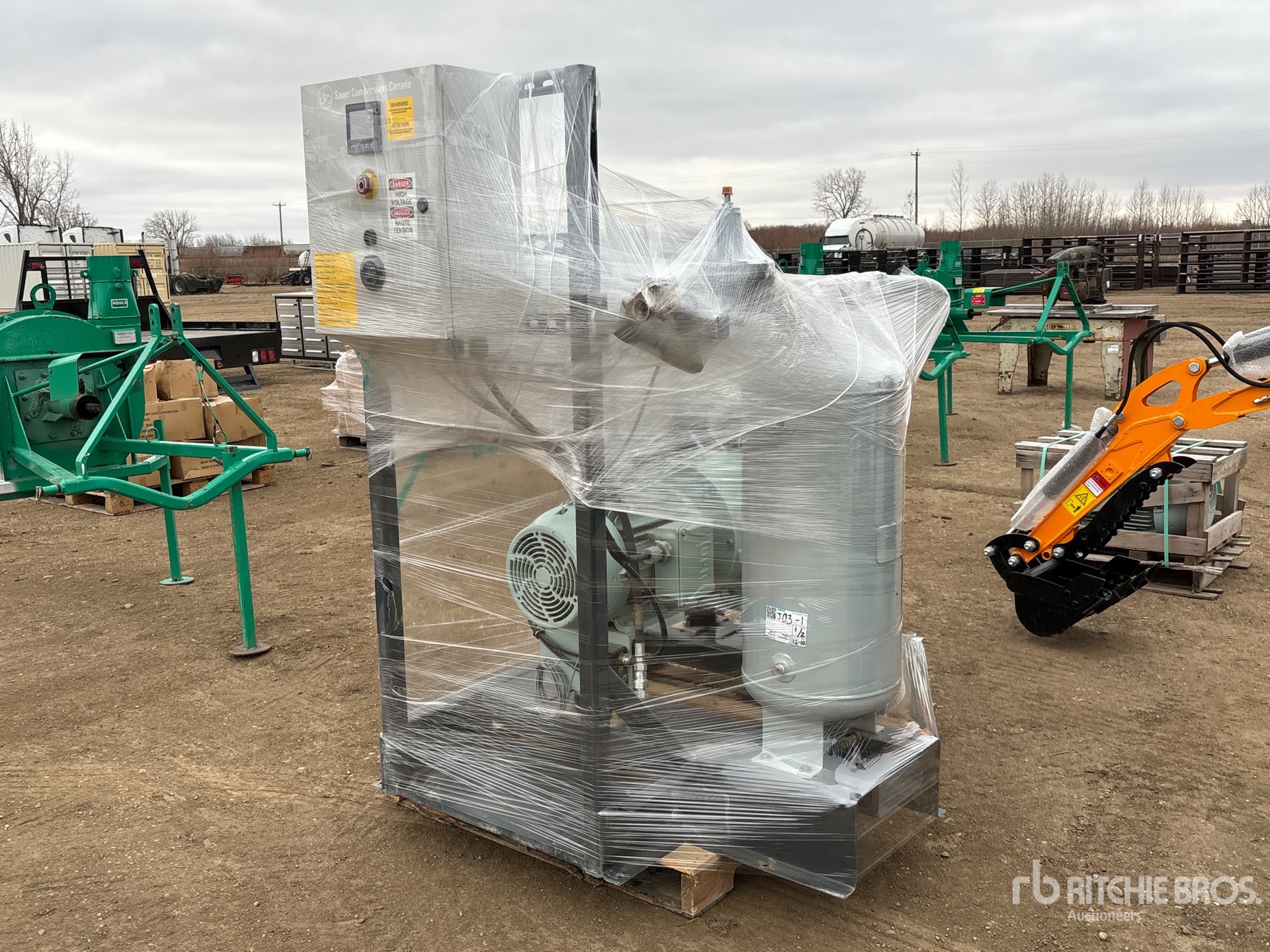 General Appearance with Picture, Left Front Corner