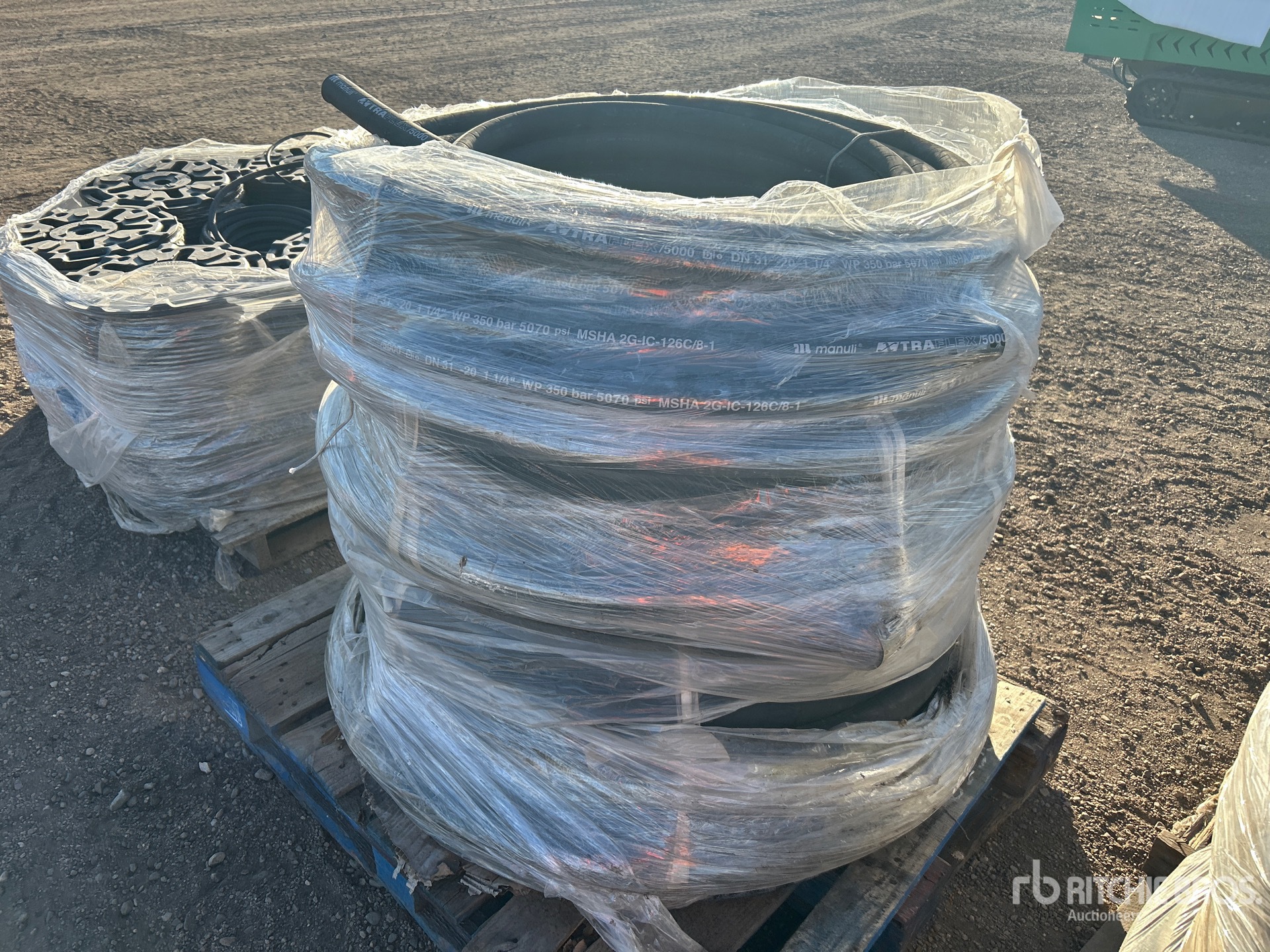 General Appearance with Bild, Ecke vorne rechts