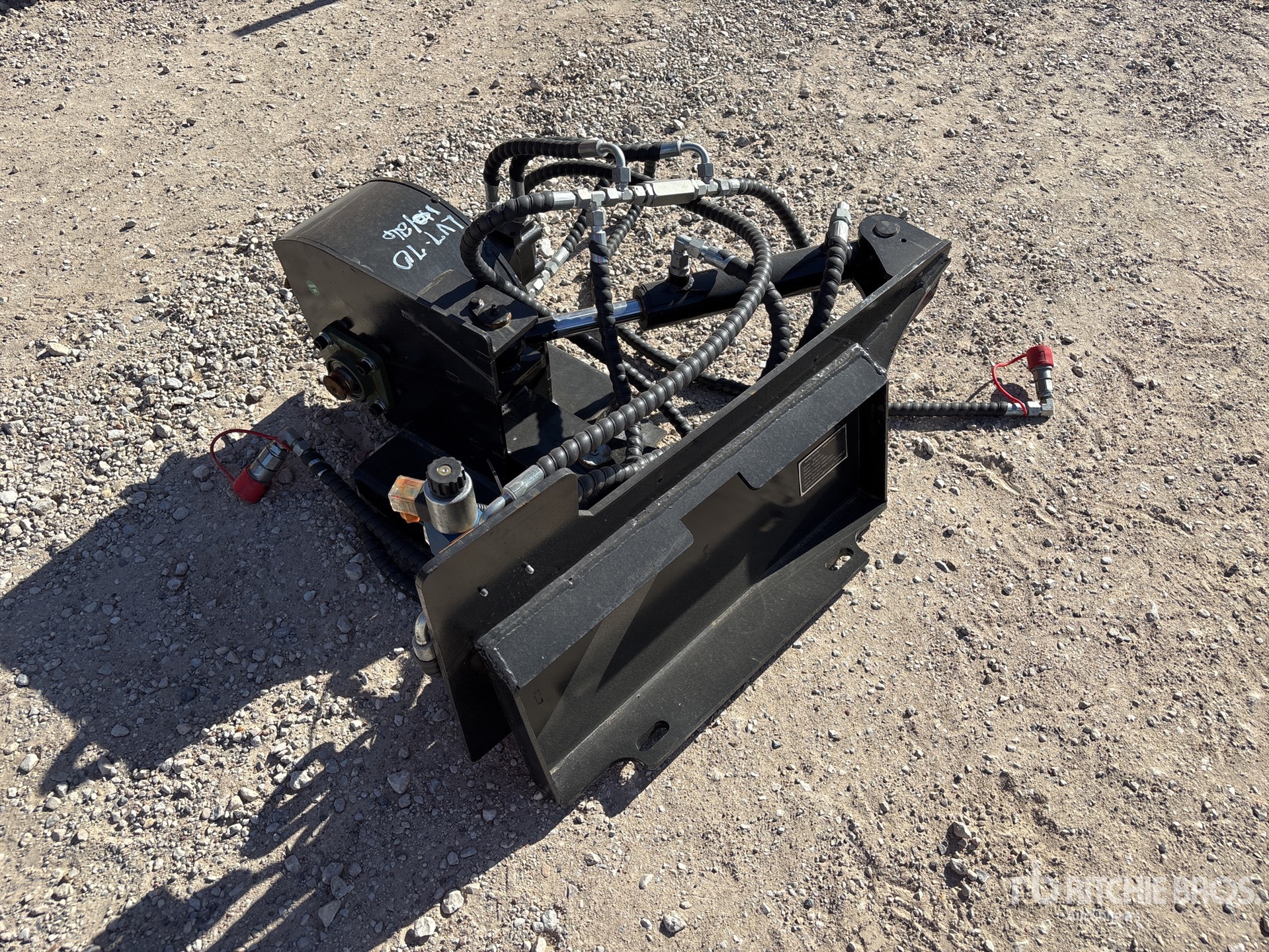 General Appearance with Bild, Ecke hinten links