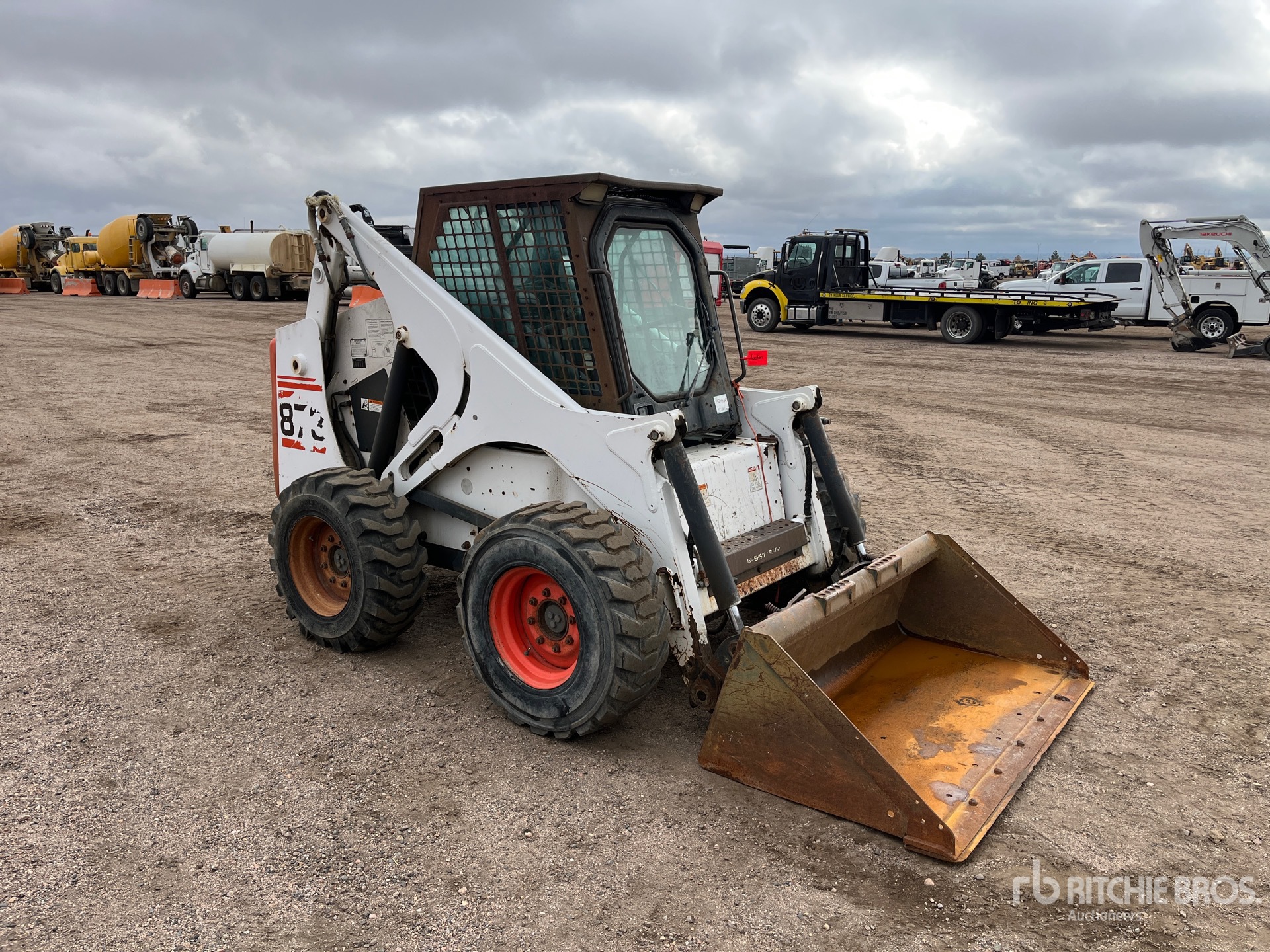 General Appearance with Foto, angolo anteriore destro