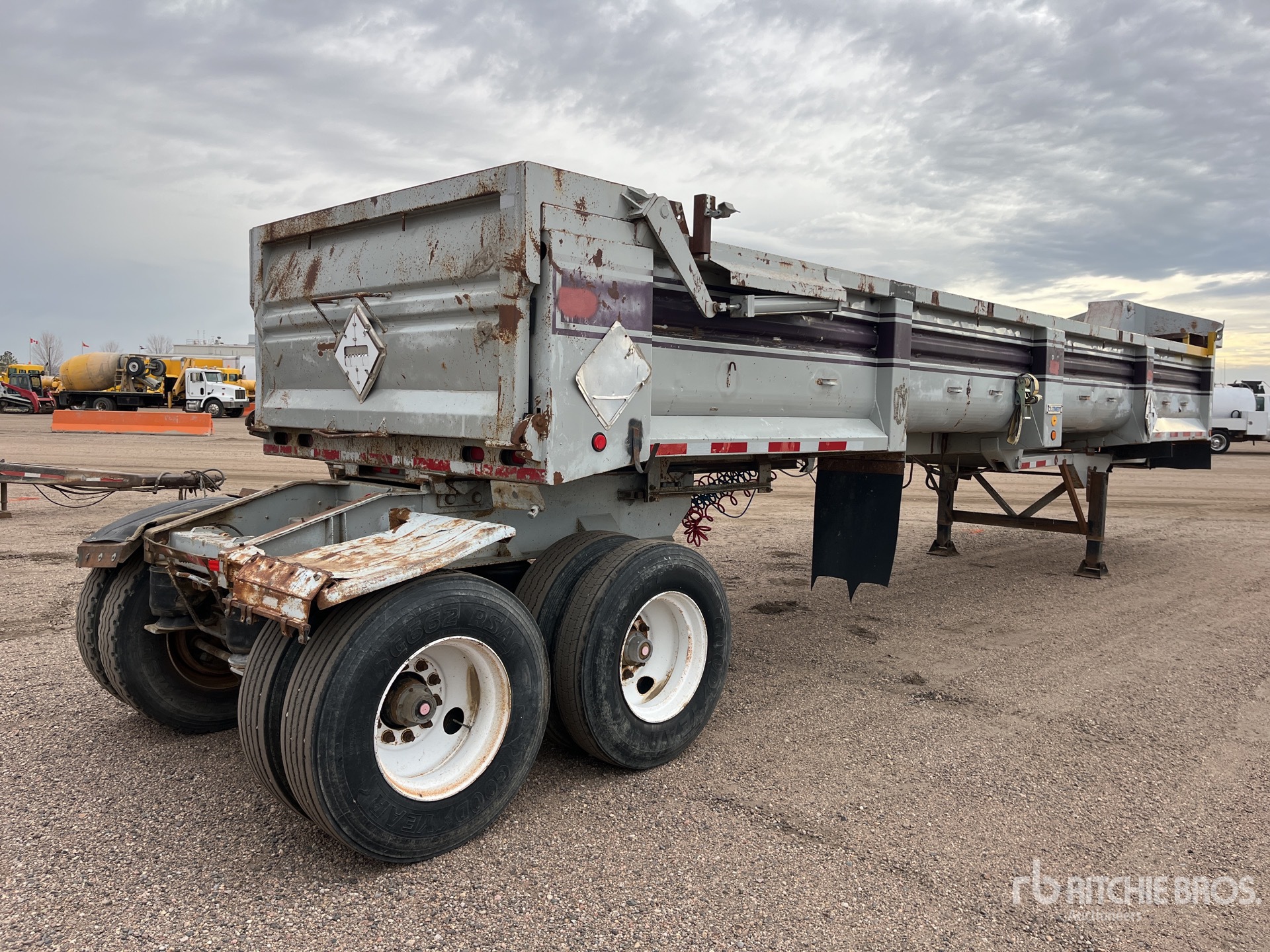 General Appearance with Zdjęcie, prawy dolny róg