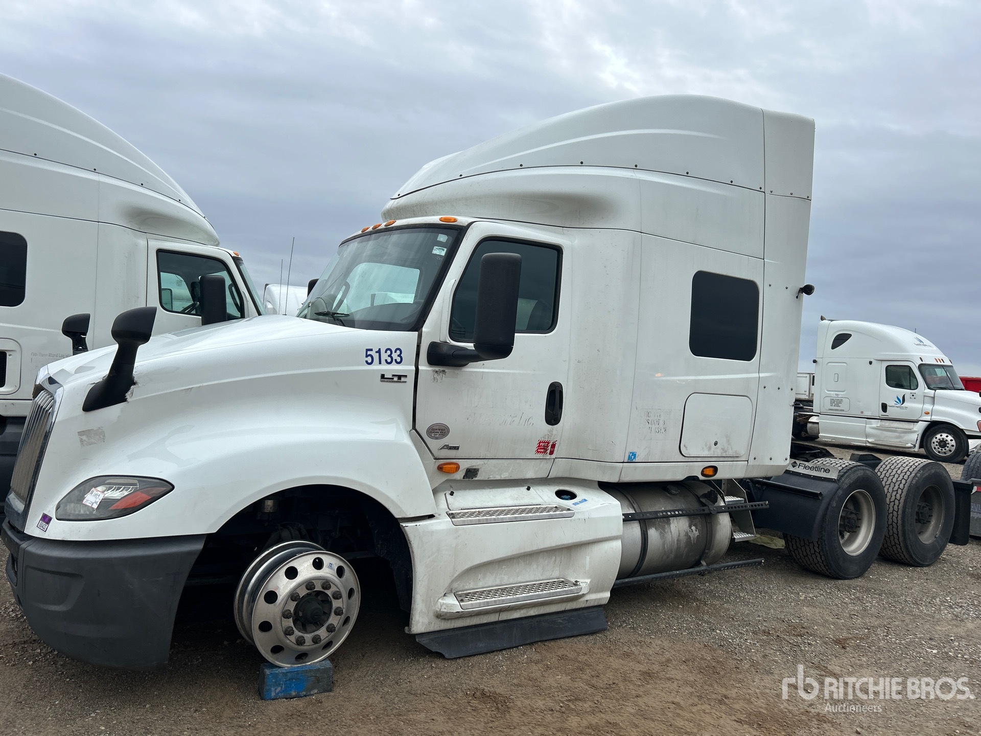 General Appearance with Picture, Left Front Corner