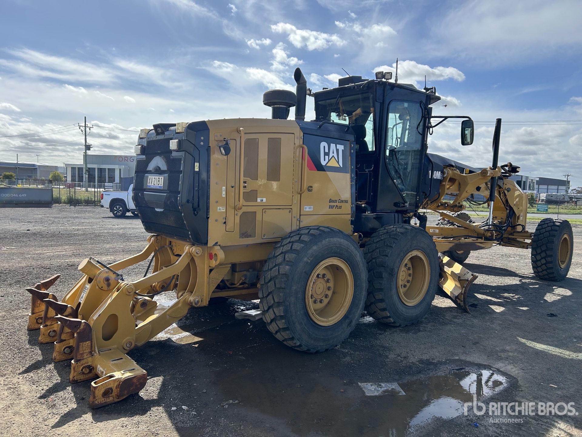 Aspect général with Image, coin arrière droit