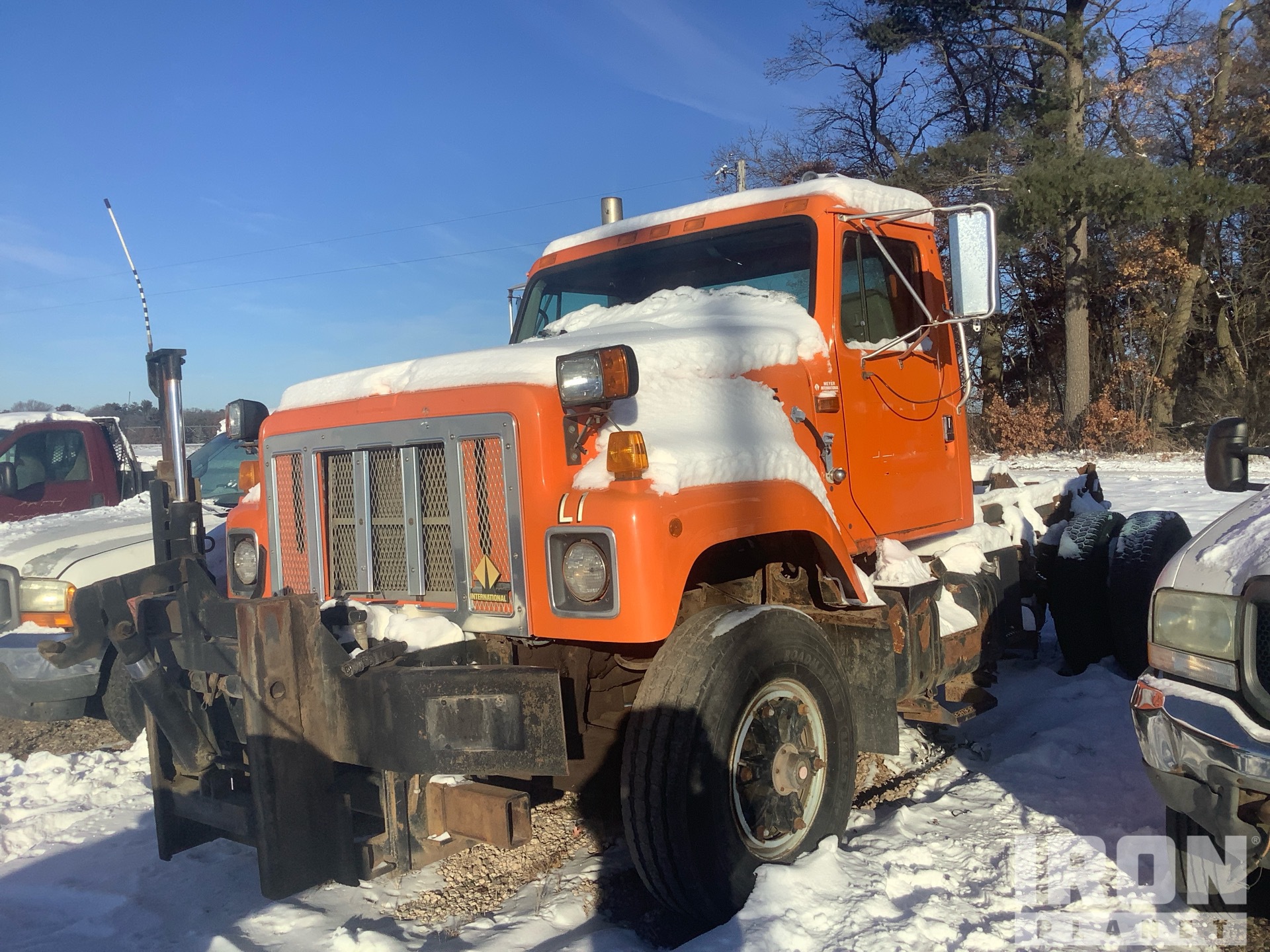 General Appearance with Foto, angolo anteriore sinistro