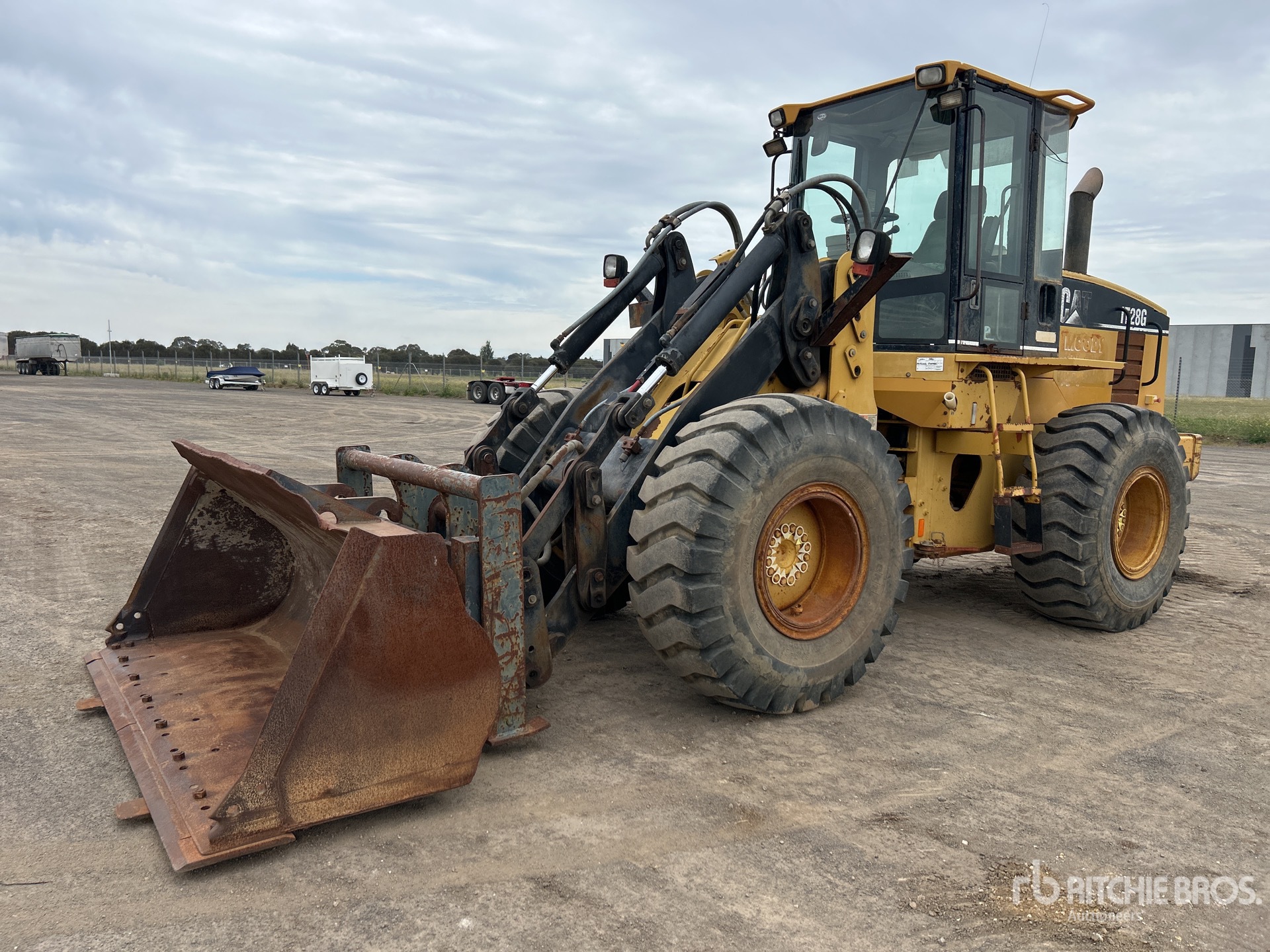 General Appearance with Picture, Left Front Corner