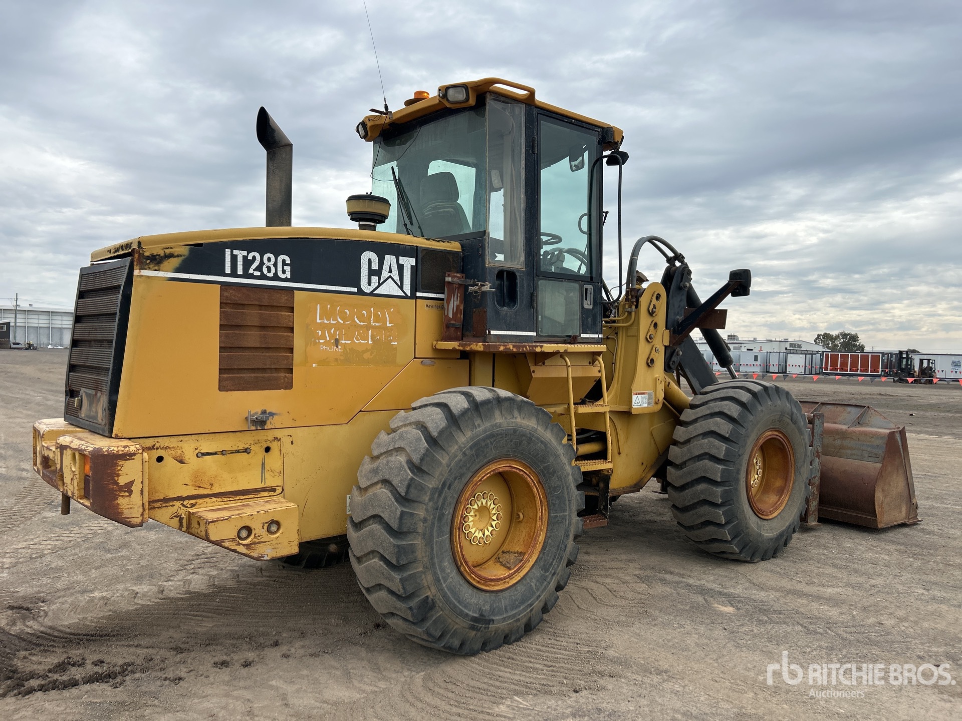 General Appearance with Picture, Right Rear Corner