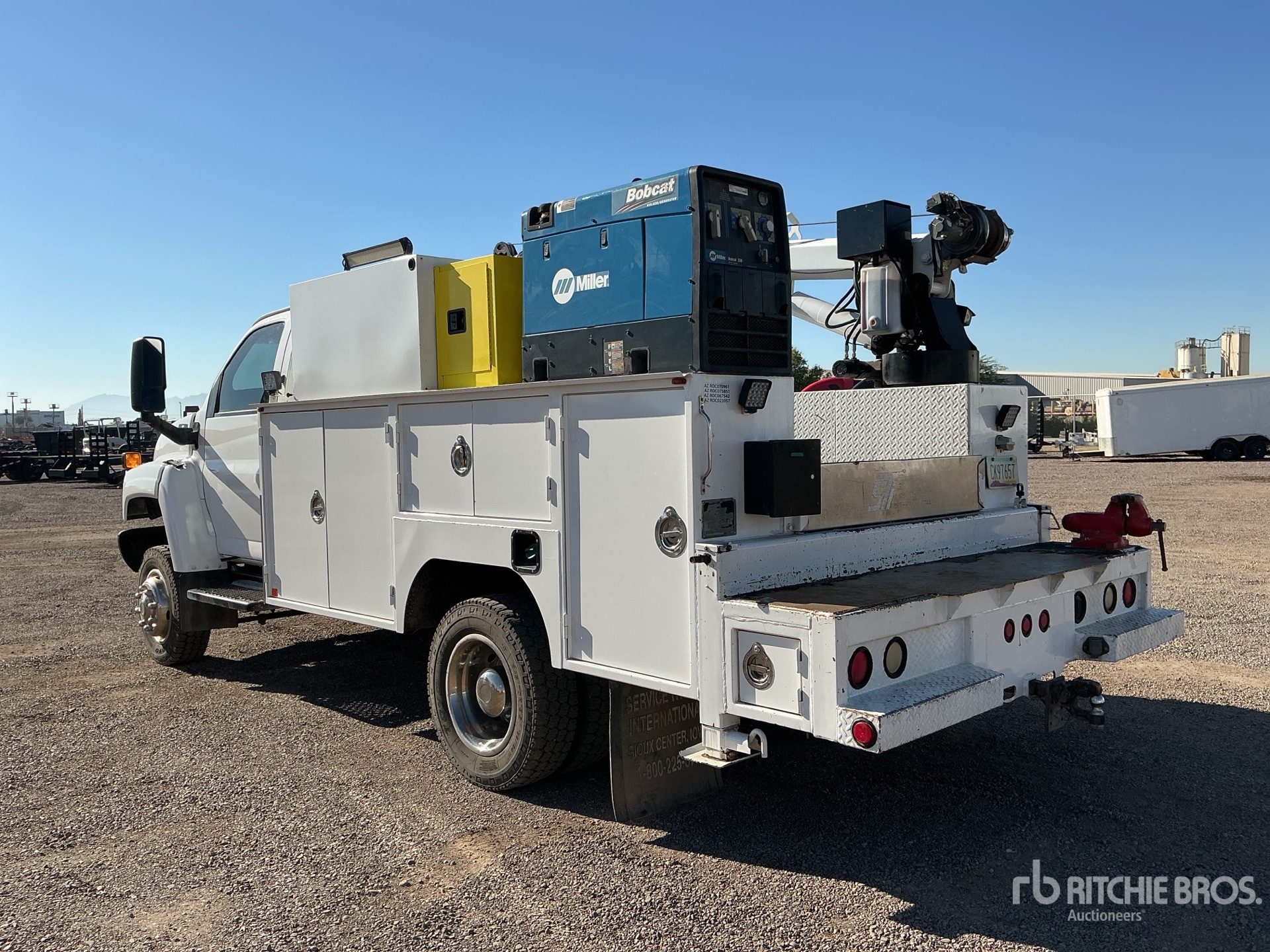 General Appearance with Picture, Left Rear Corner