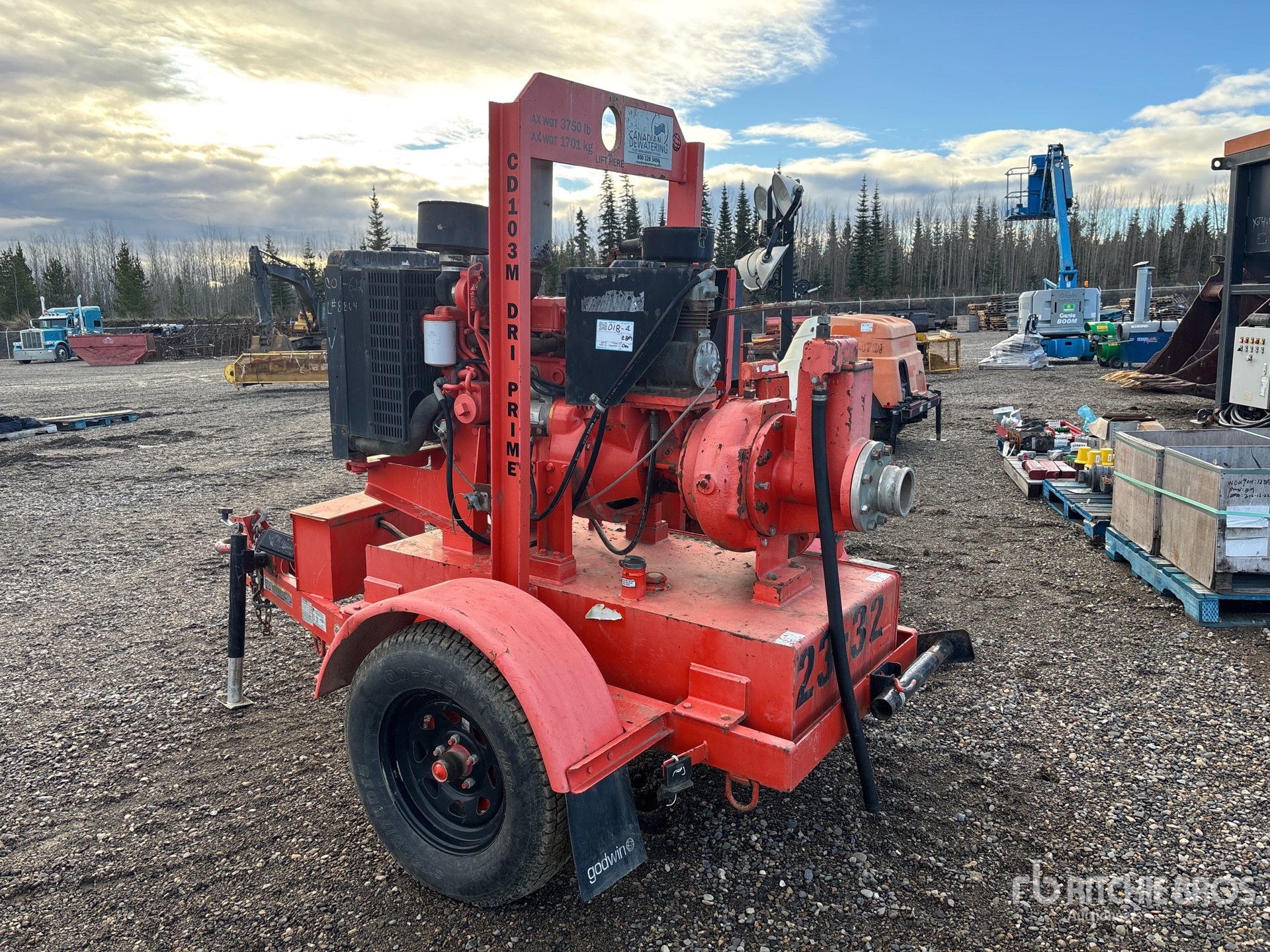 General Appearance with Foto, angolo posteriore sinistro