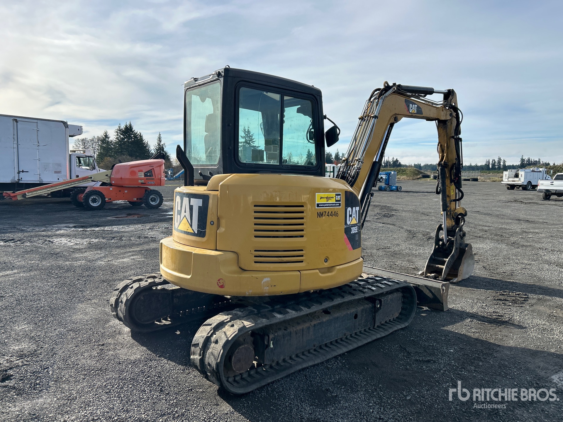 General Appearance with Picture, Right Rear Corner