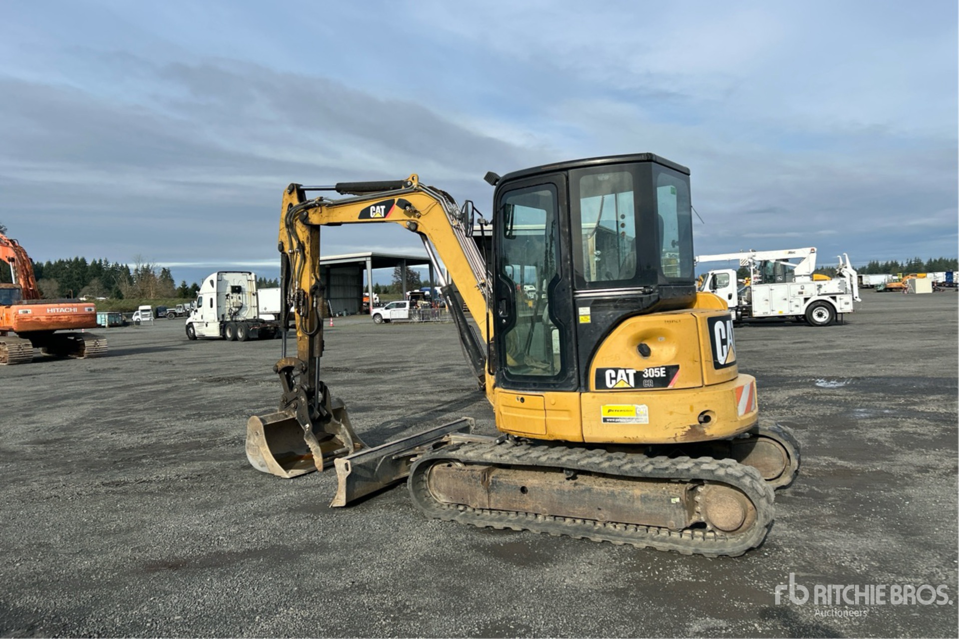 General Appearance with Picture, Left Rear Corner