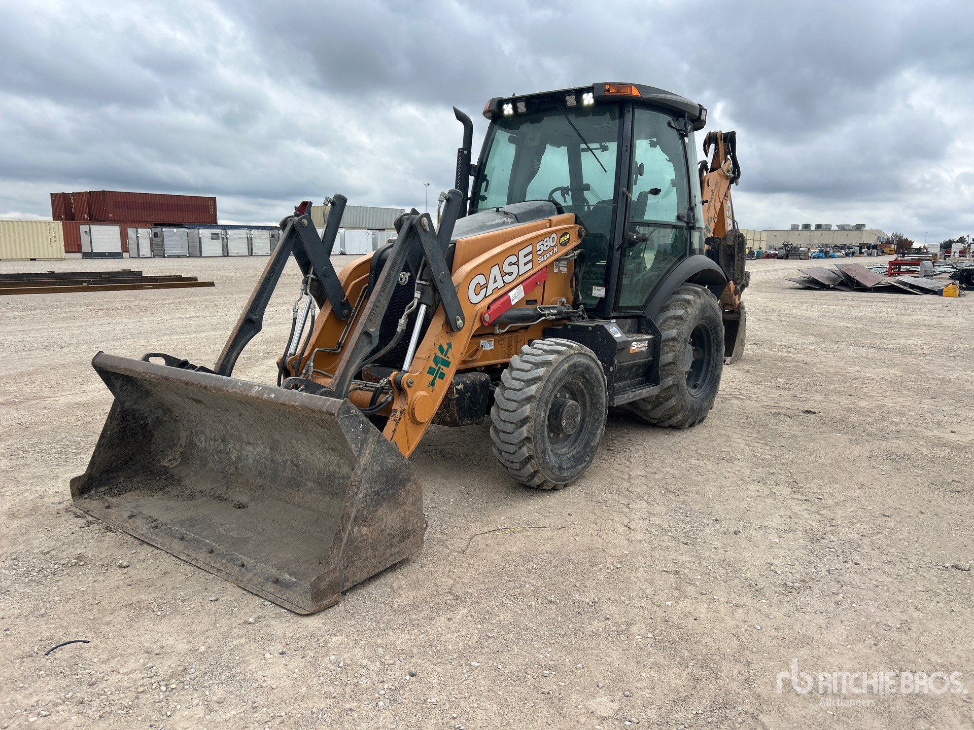 General Appearance with Foto, angolo anteriore sinistro