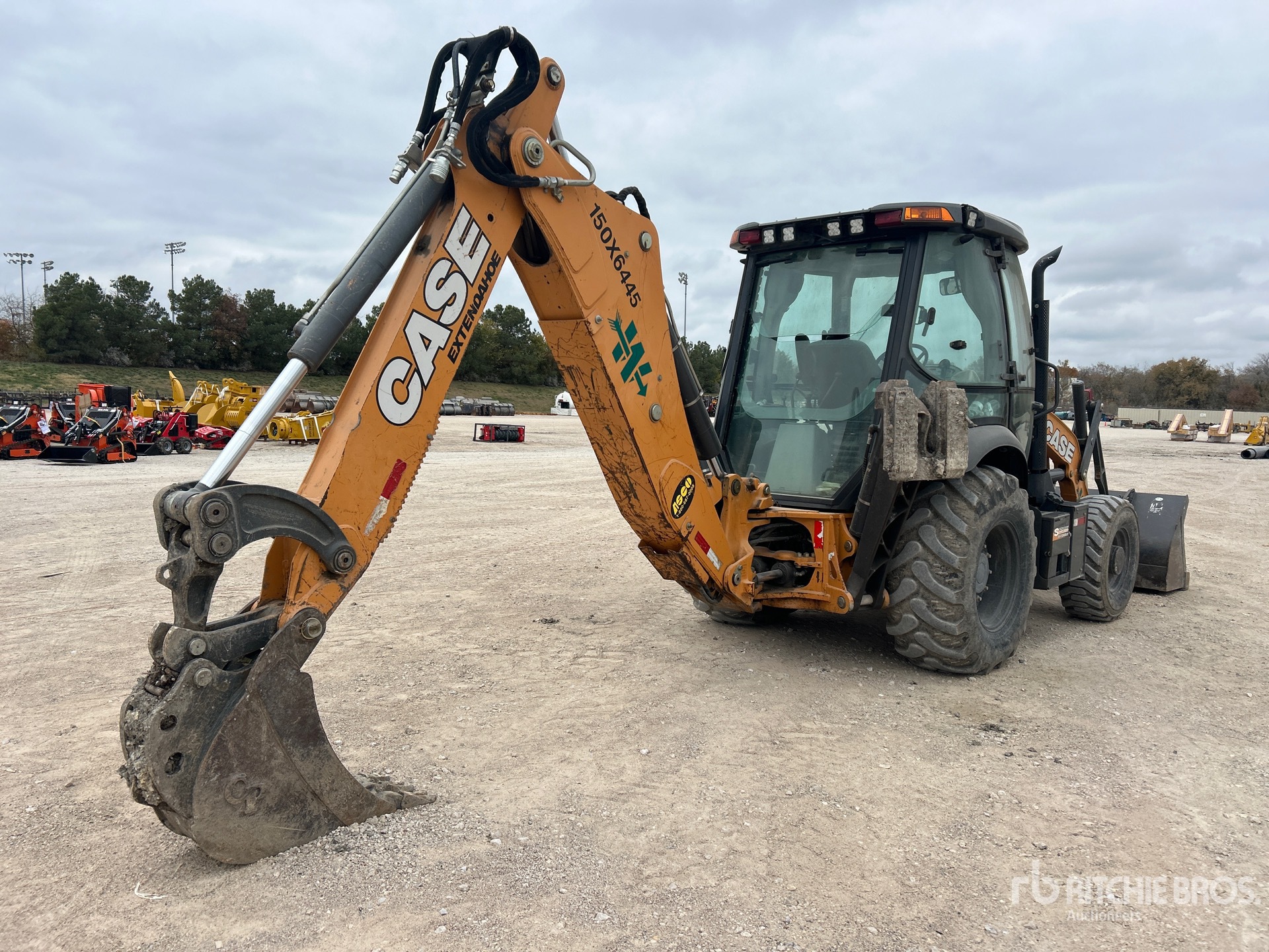 General Appearance with Foto, angolo anteriore sinistro