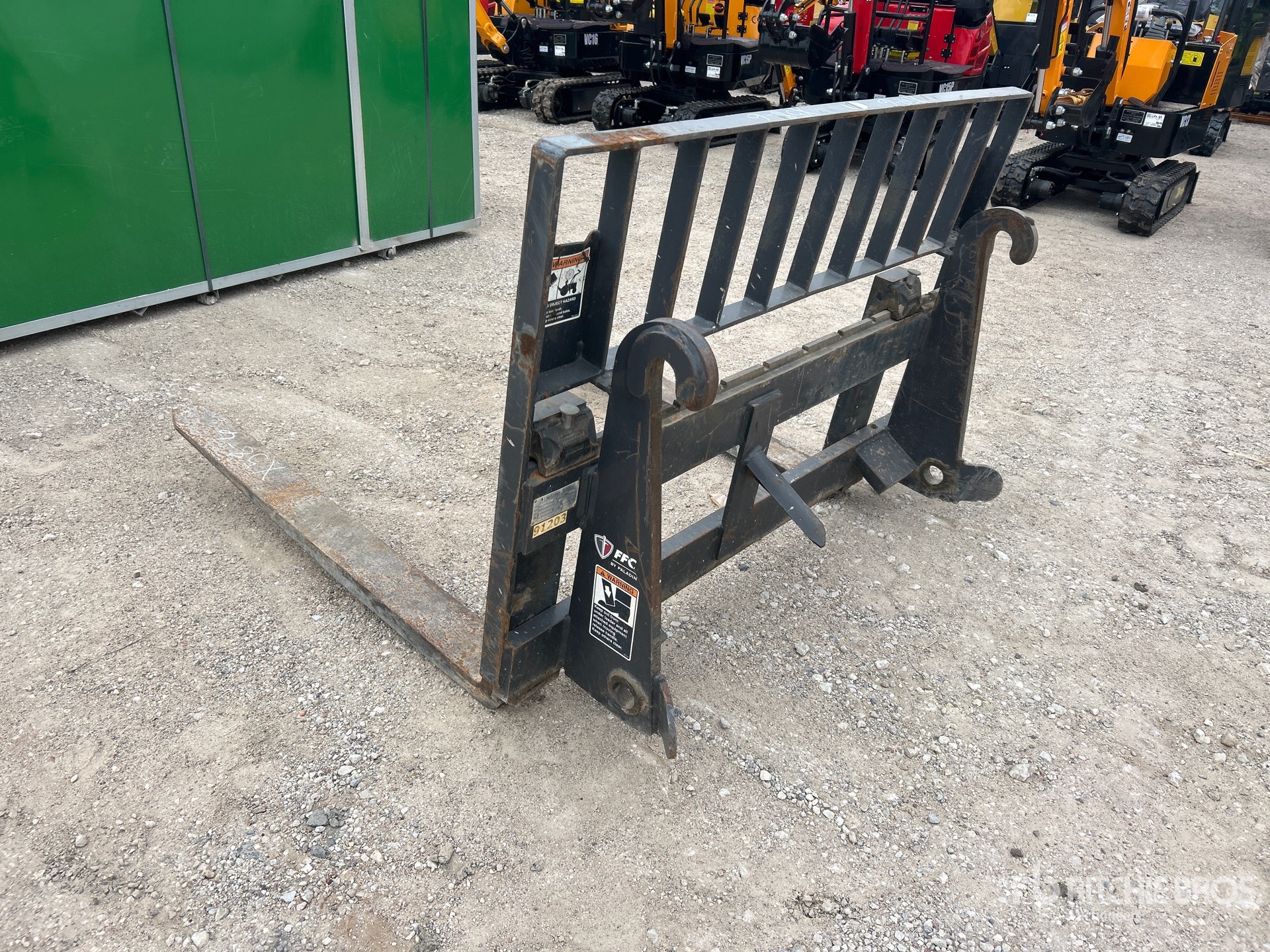 General Appearance with Imagen: esquina trasera izquierda