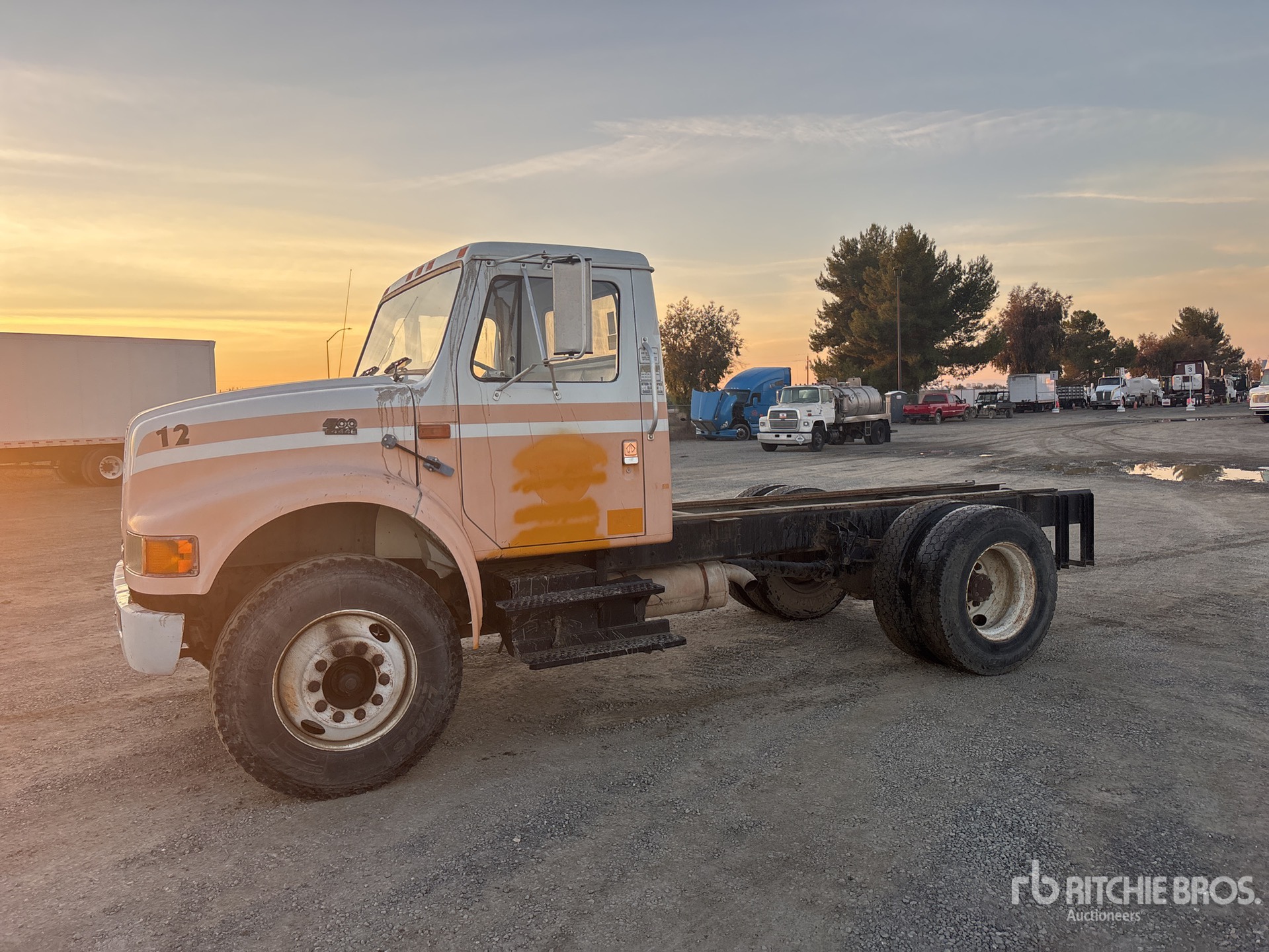 General Appearance with Featured Photo