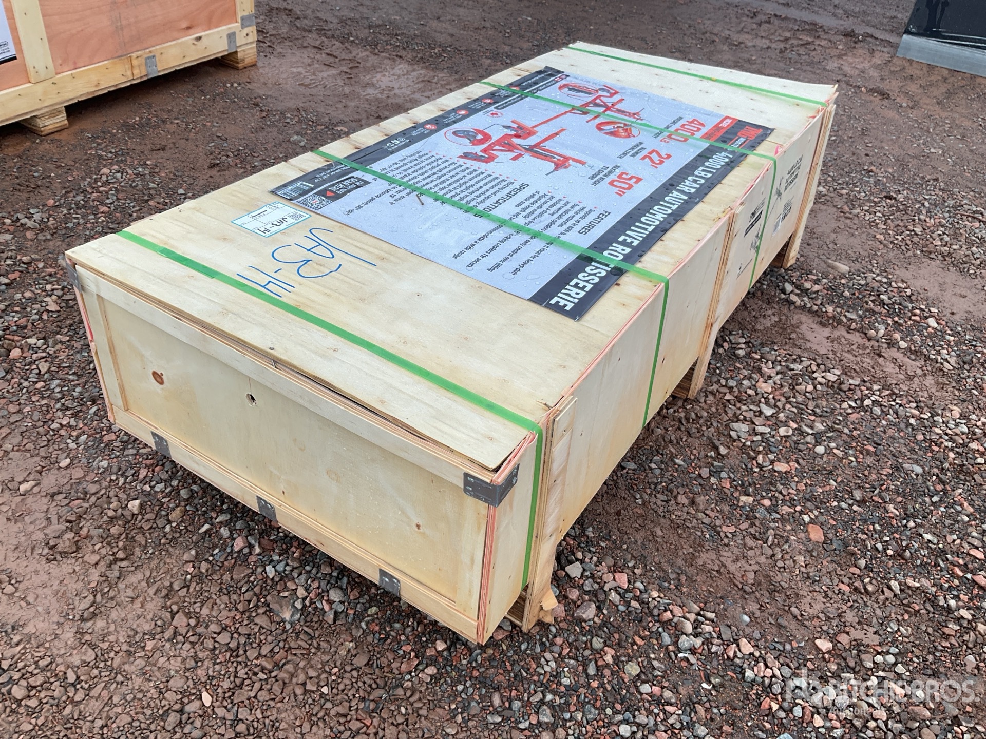 General Appearance with Picture, Left Rear Corner