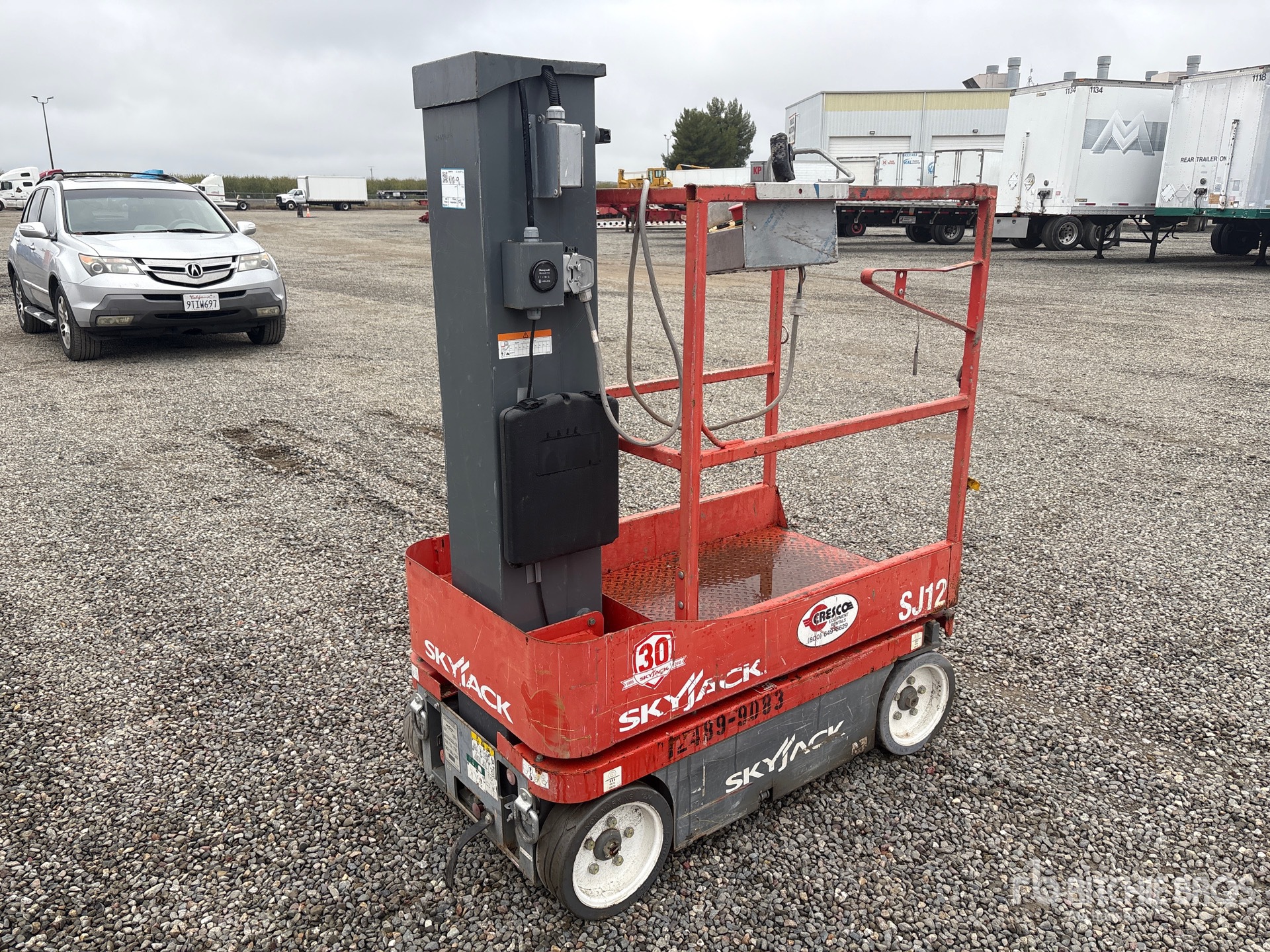 General Appearance with Picture, Right Rear Corner