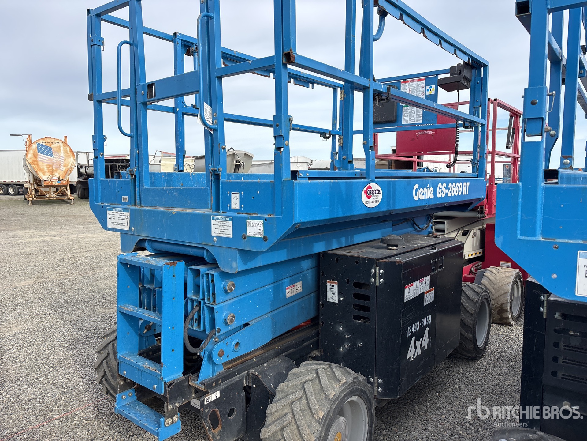 General Appearance with Picture, Right Rear Corner