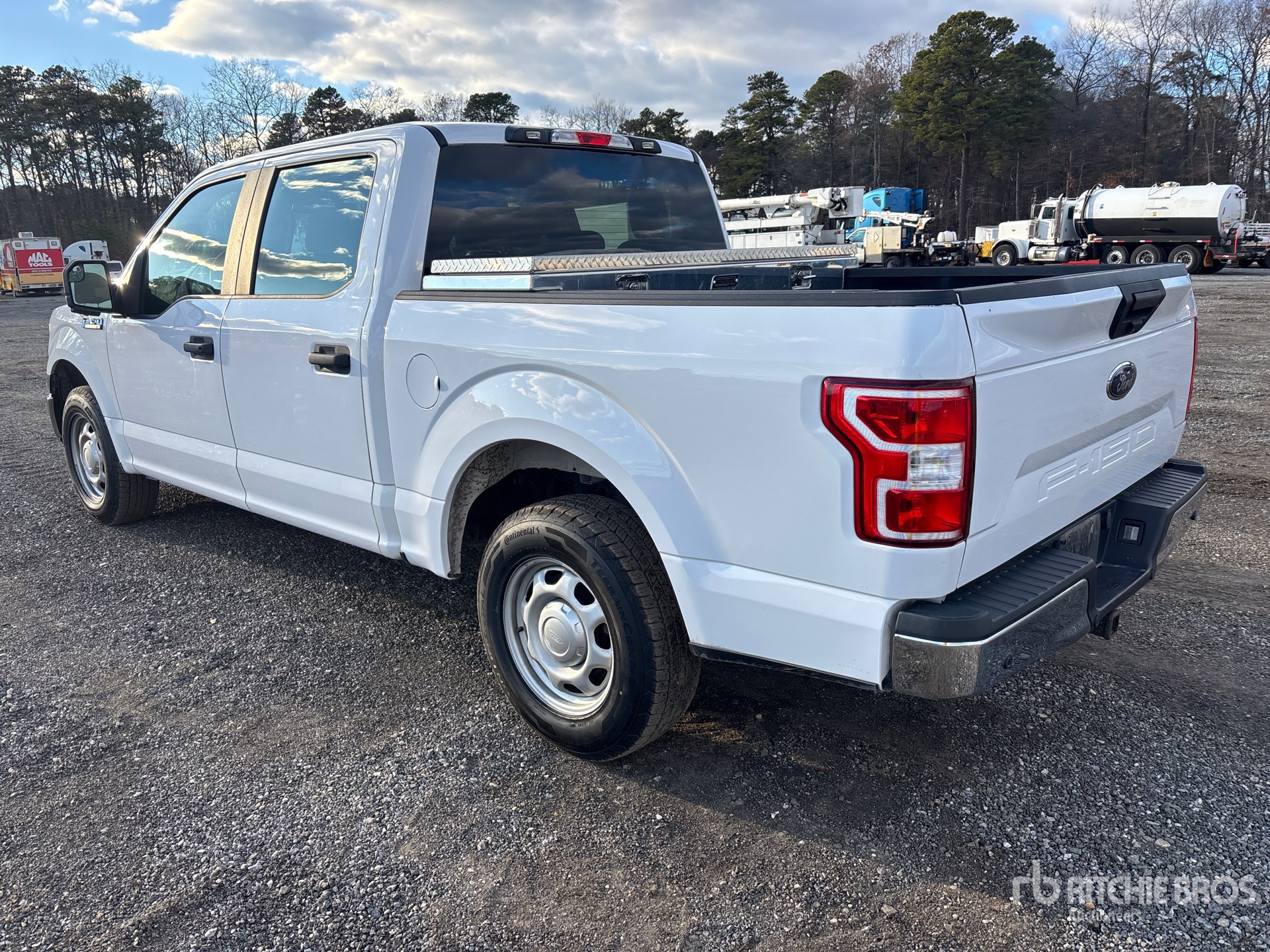 General Appearance with Imagen: esquina trasera izquierda