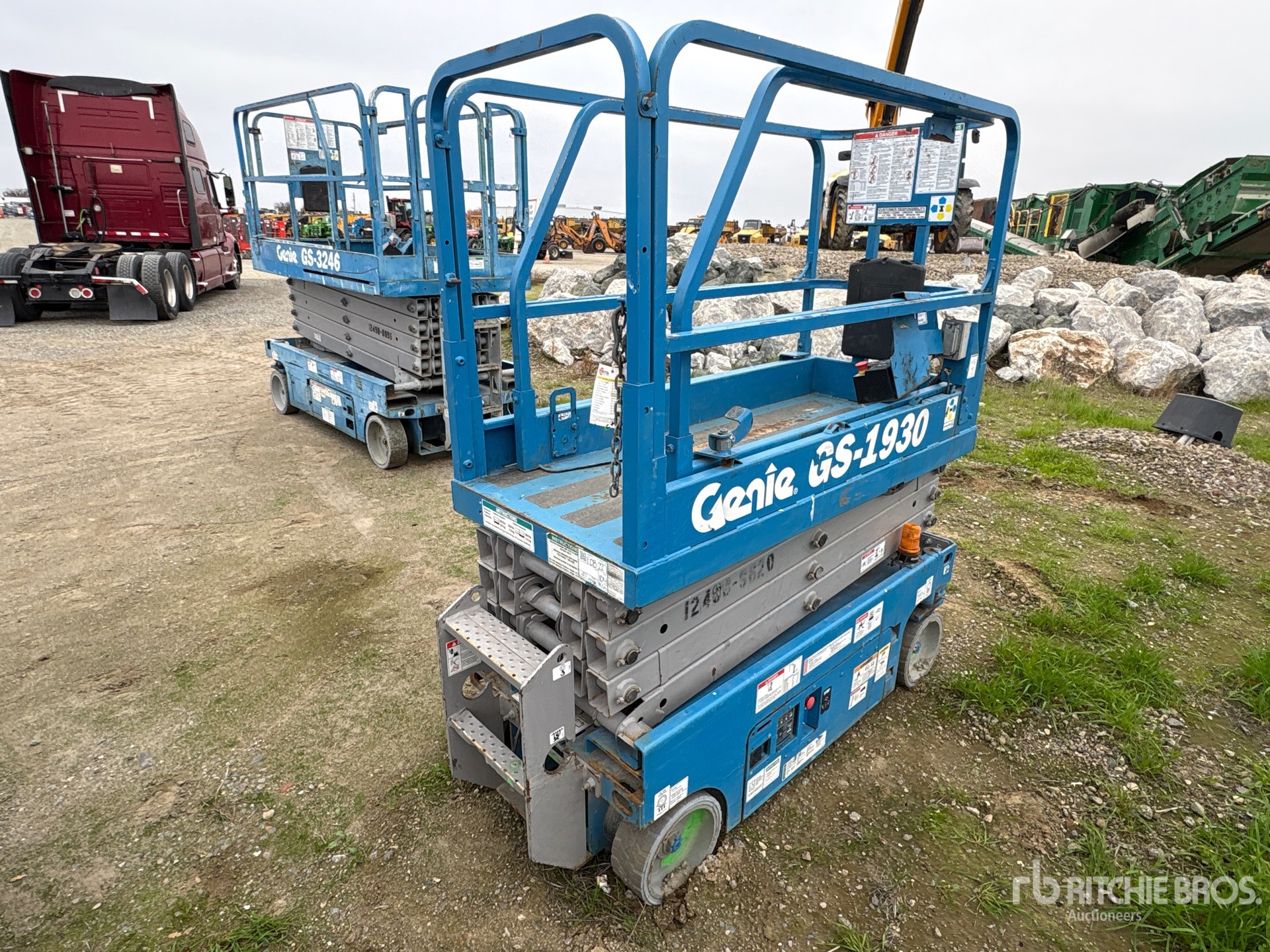 General Appearance with Imagen: esquina trasera derecha