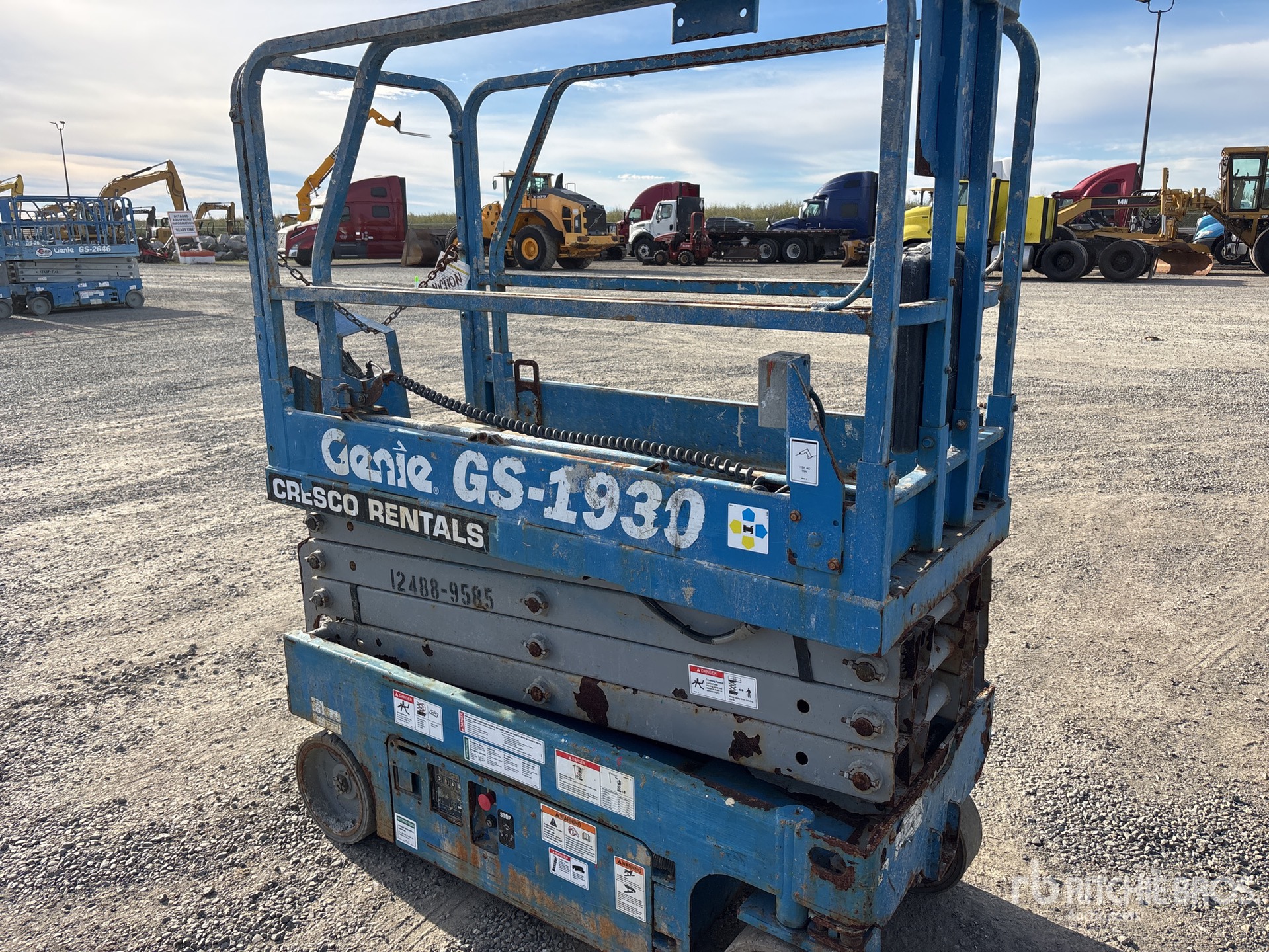 General Appearance with Picture, Left Rear Corner