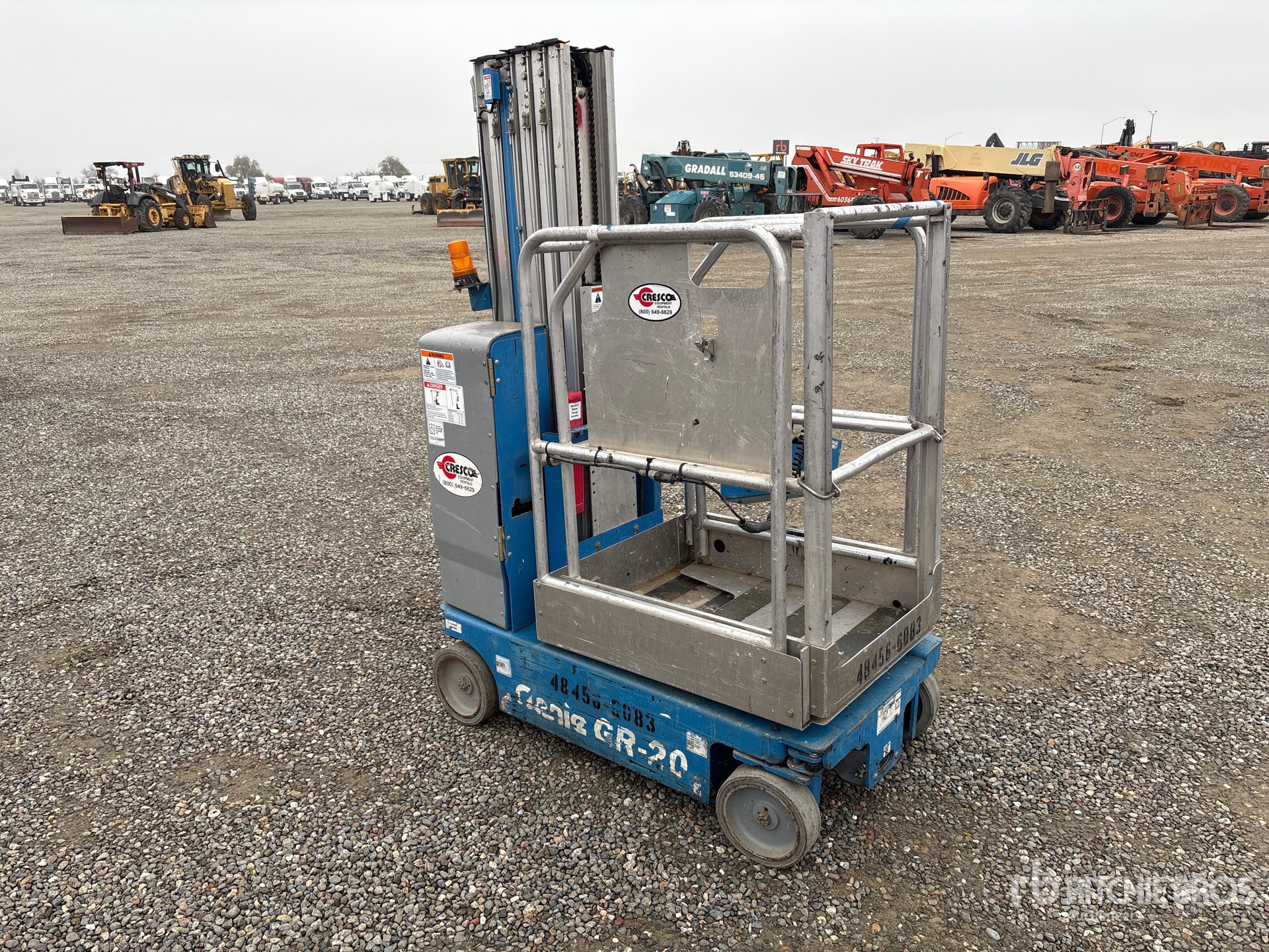 General Appearance with Picture, Right Front Corner