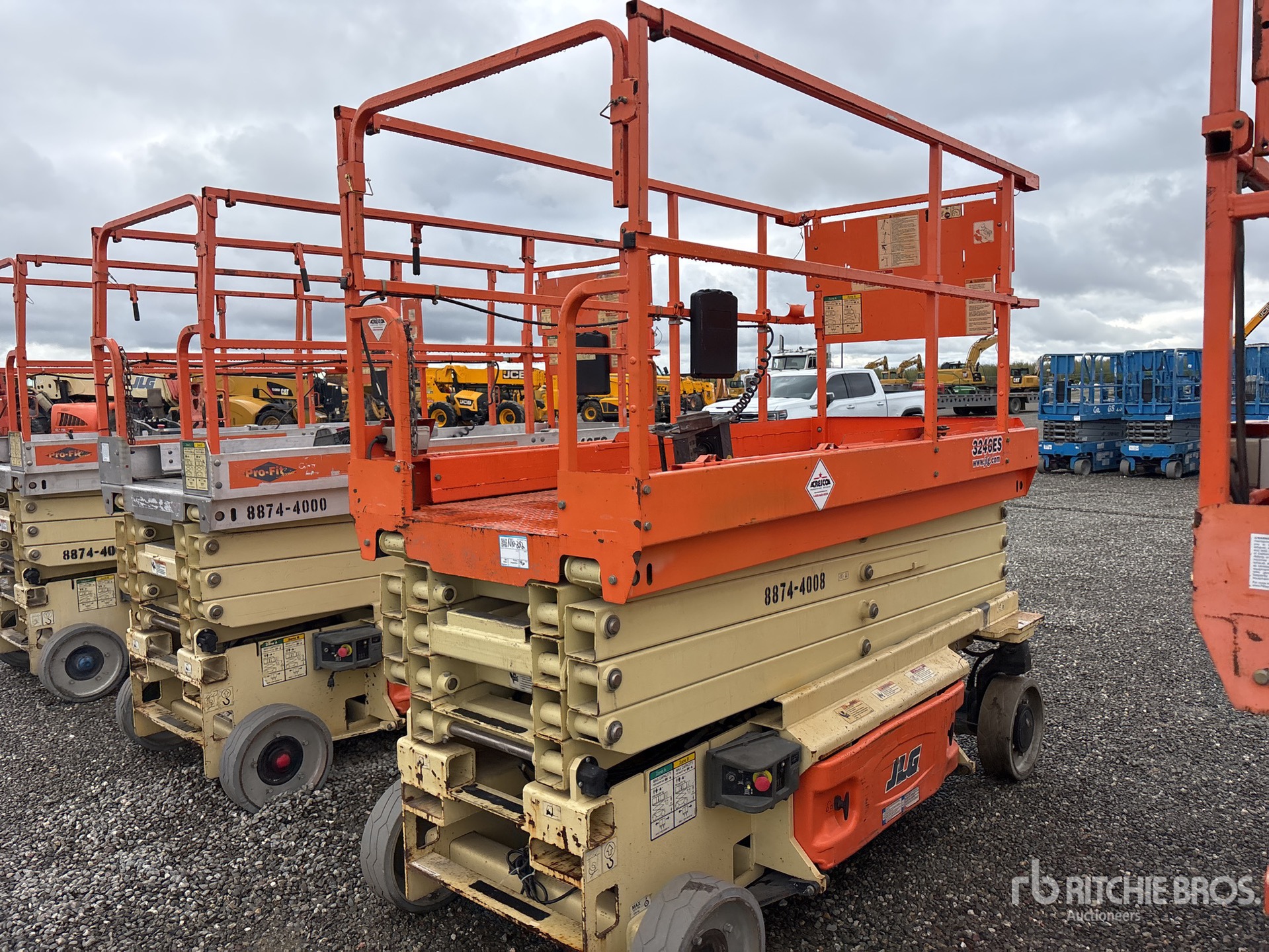 General Appearance with Picture, Left Front Corner