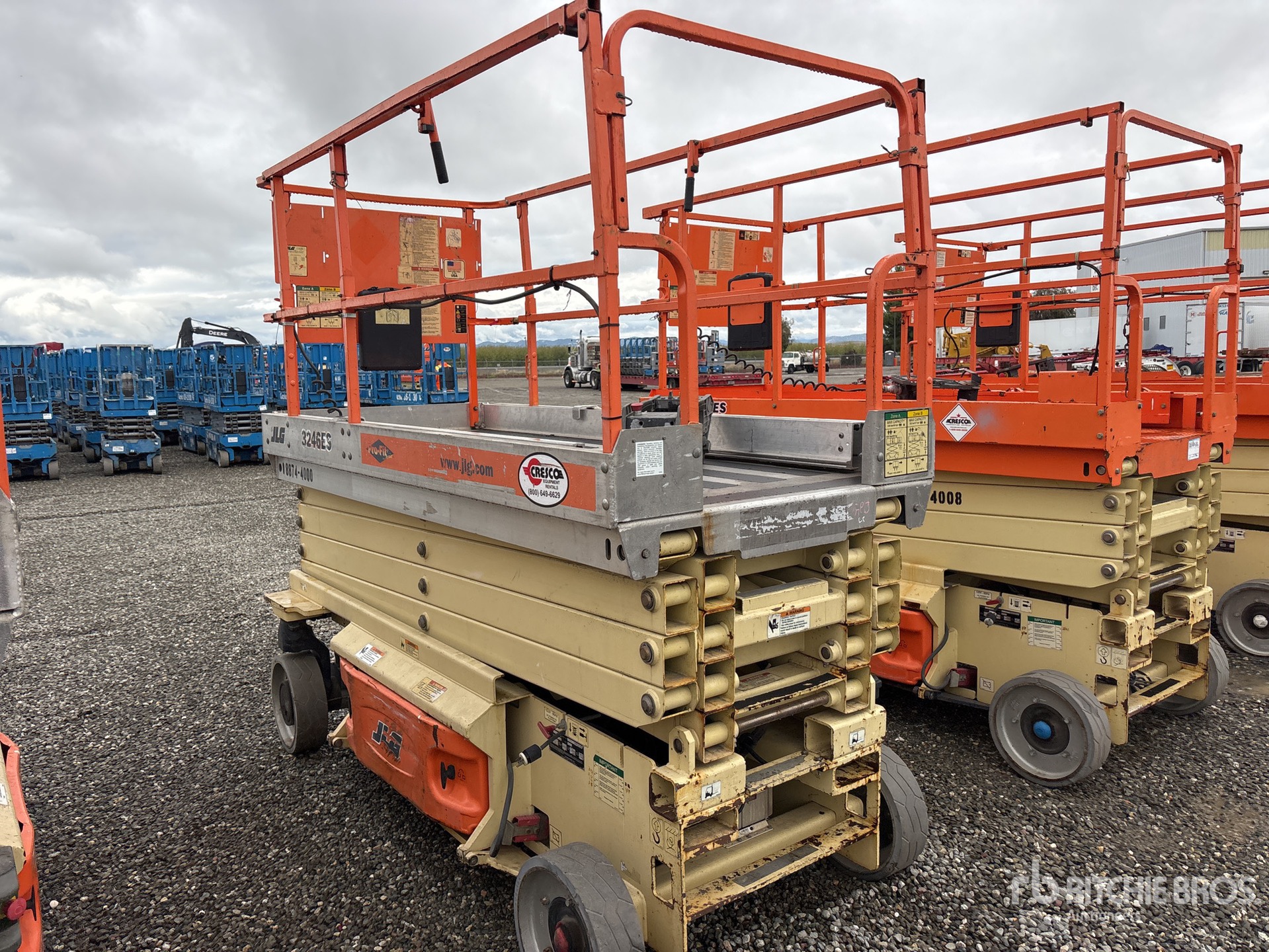 General Appearance with Picture, Right Front Corner