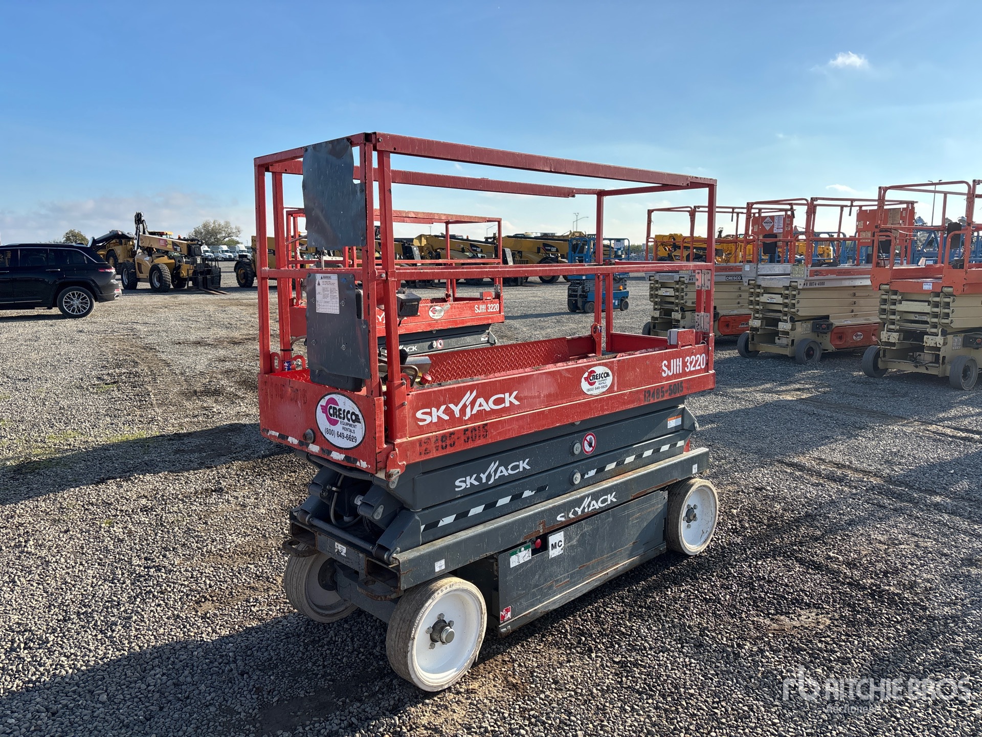 General Appearance with Picture, Left Front Corner