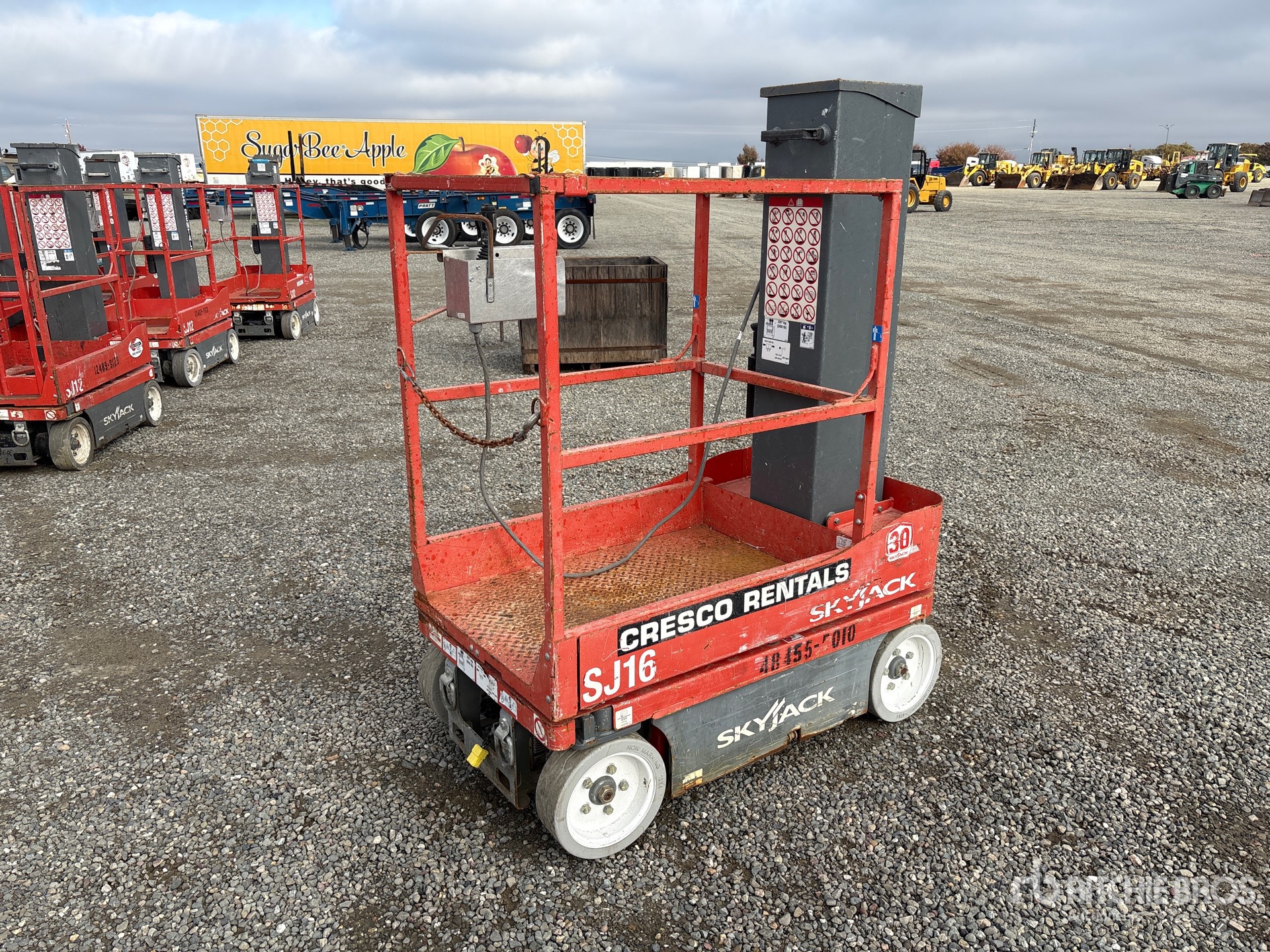 General Appearance with Picture, Left Front Corner