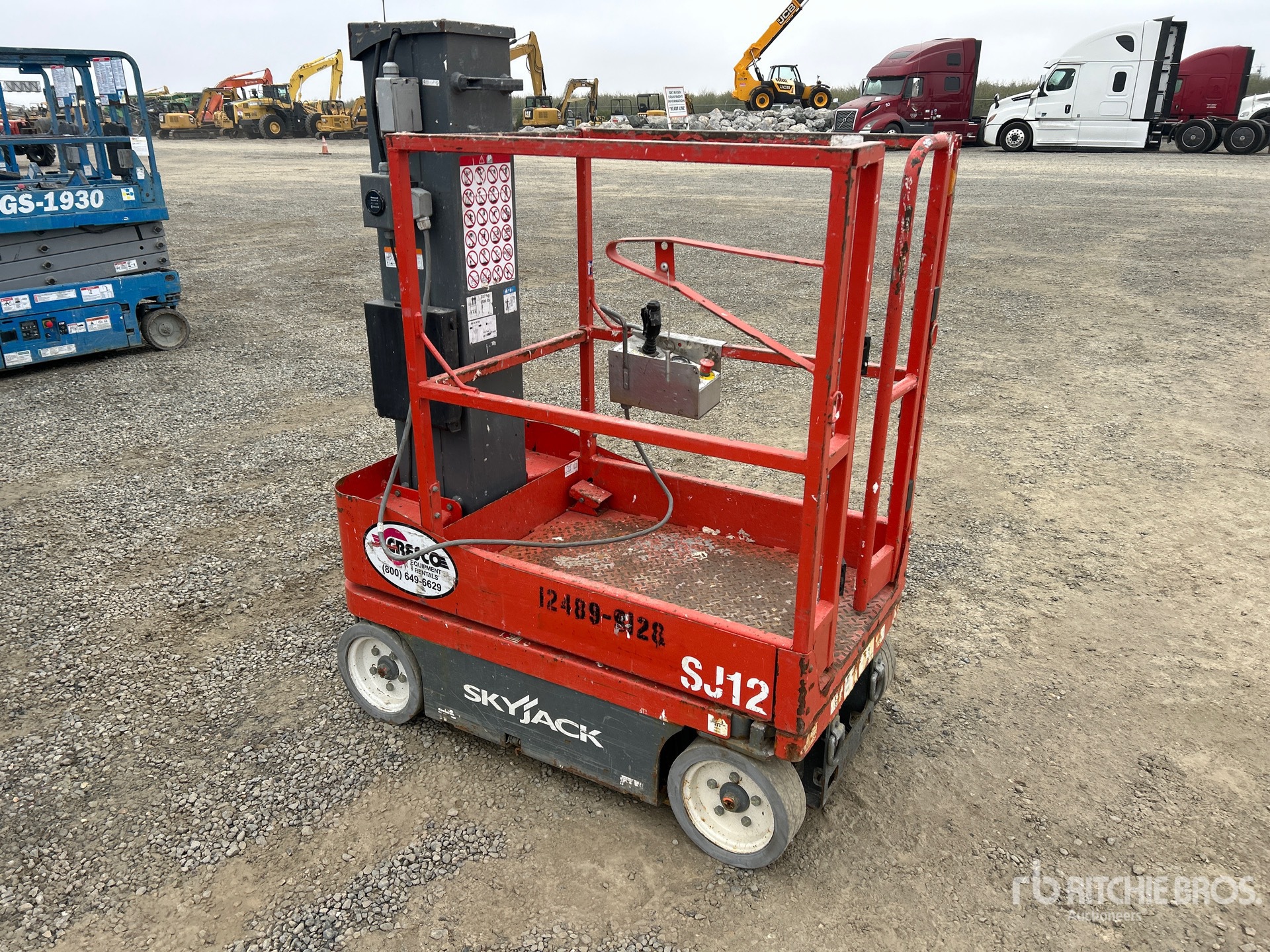 General Appearance with Picture, Right Front Corner