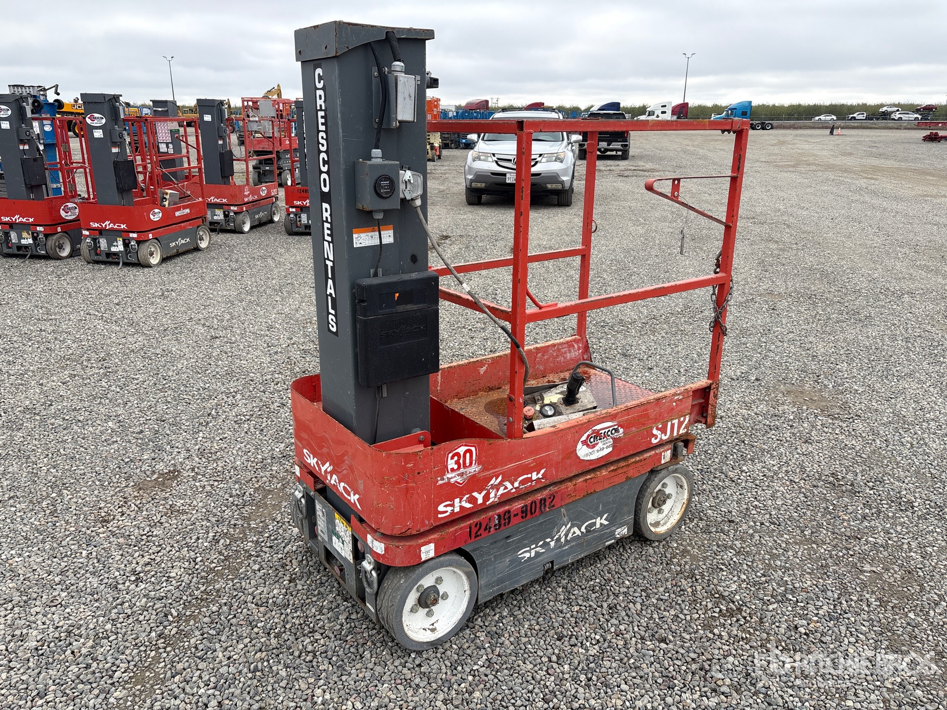 General Appearance with Picture, Right Rear Corner