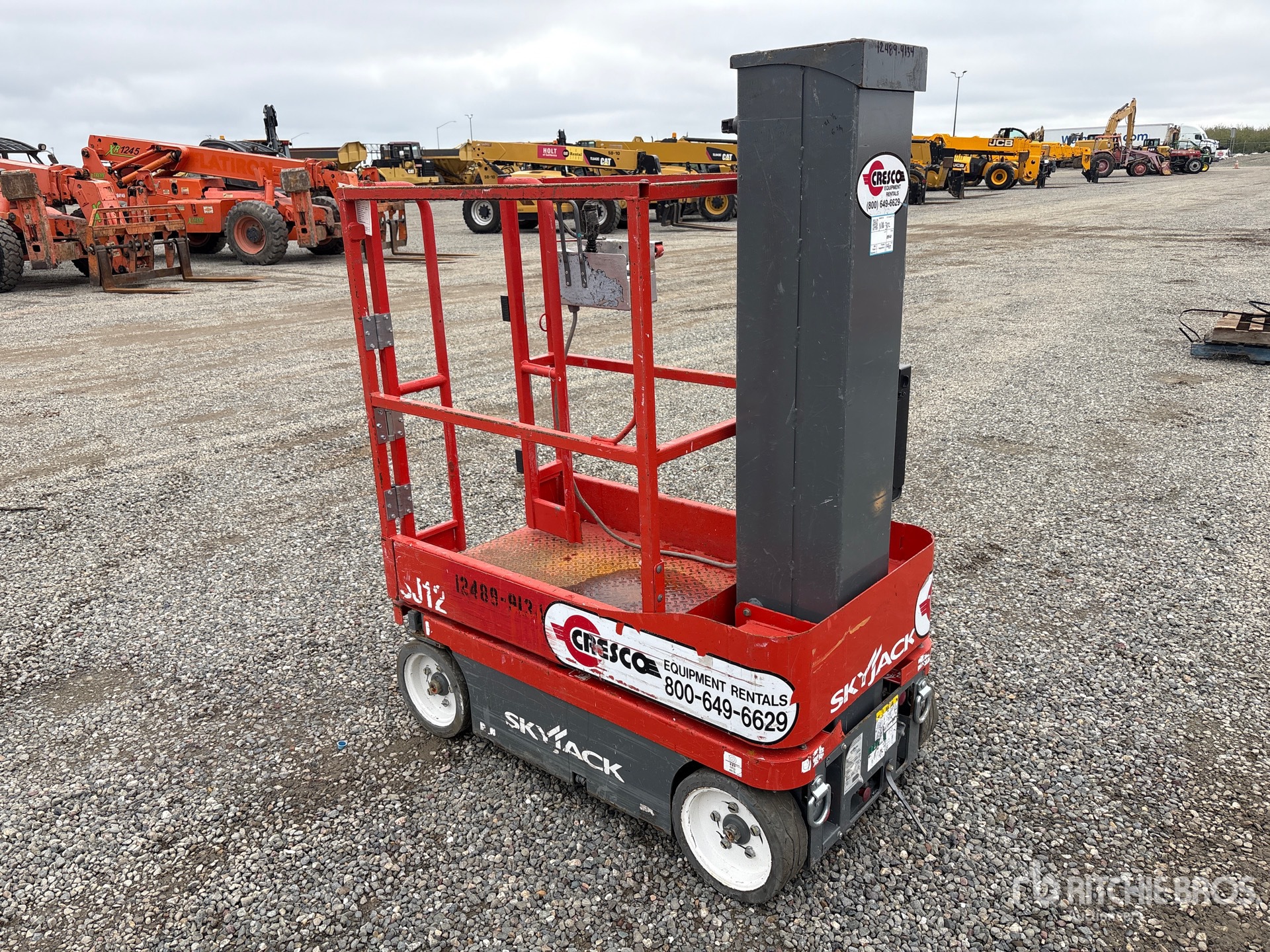 General Appearance with Picture, Left Rear Corner